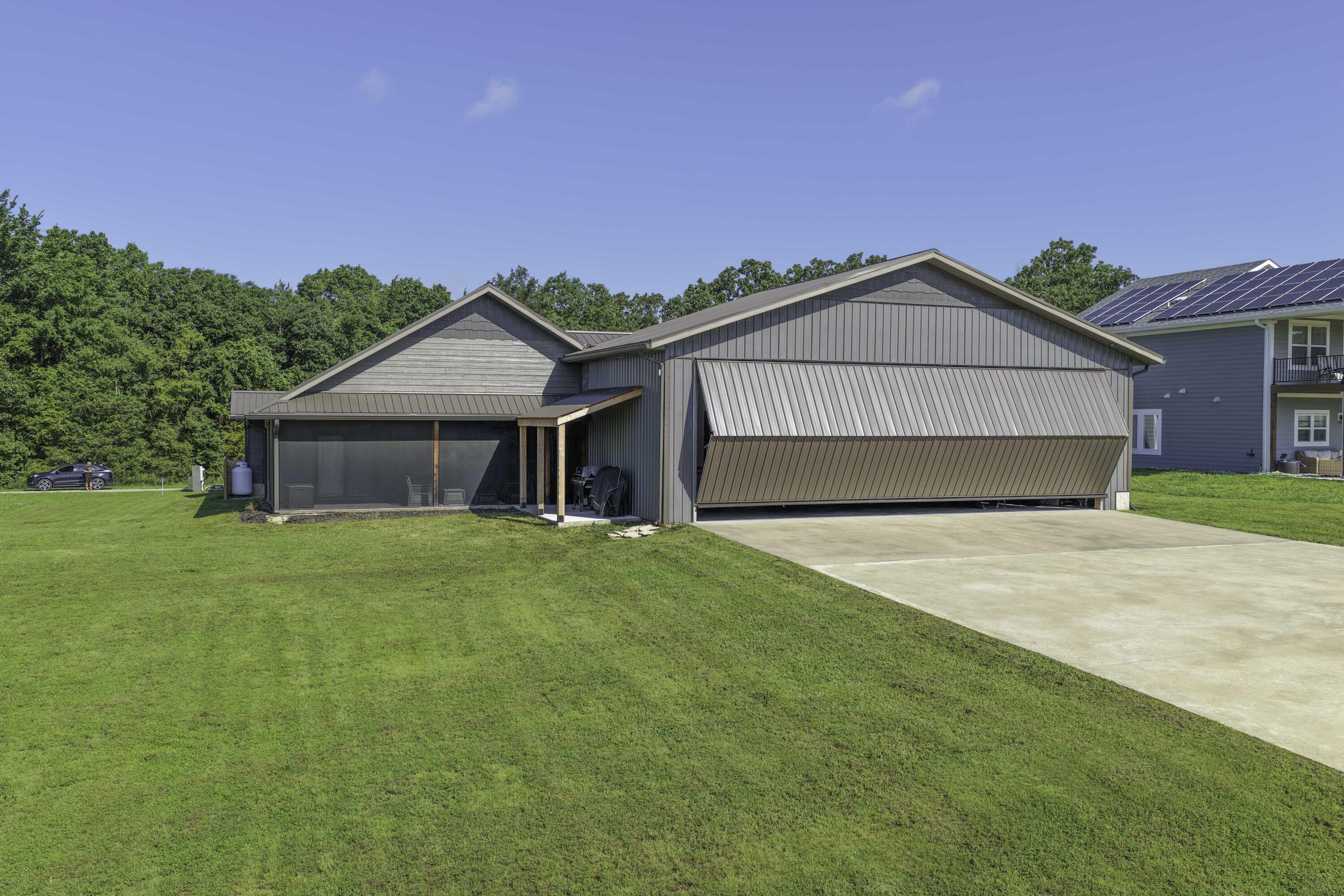 401 Discovery Bay Drive Property Photo 51