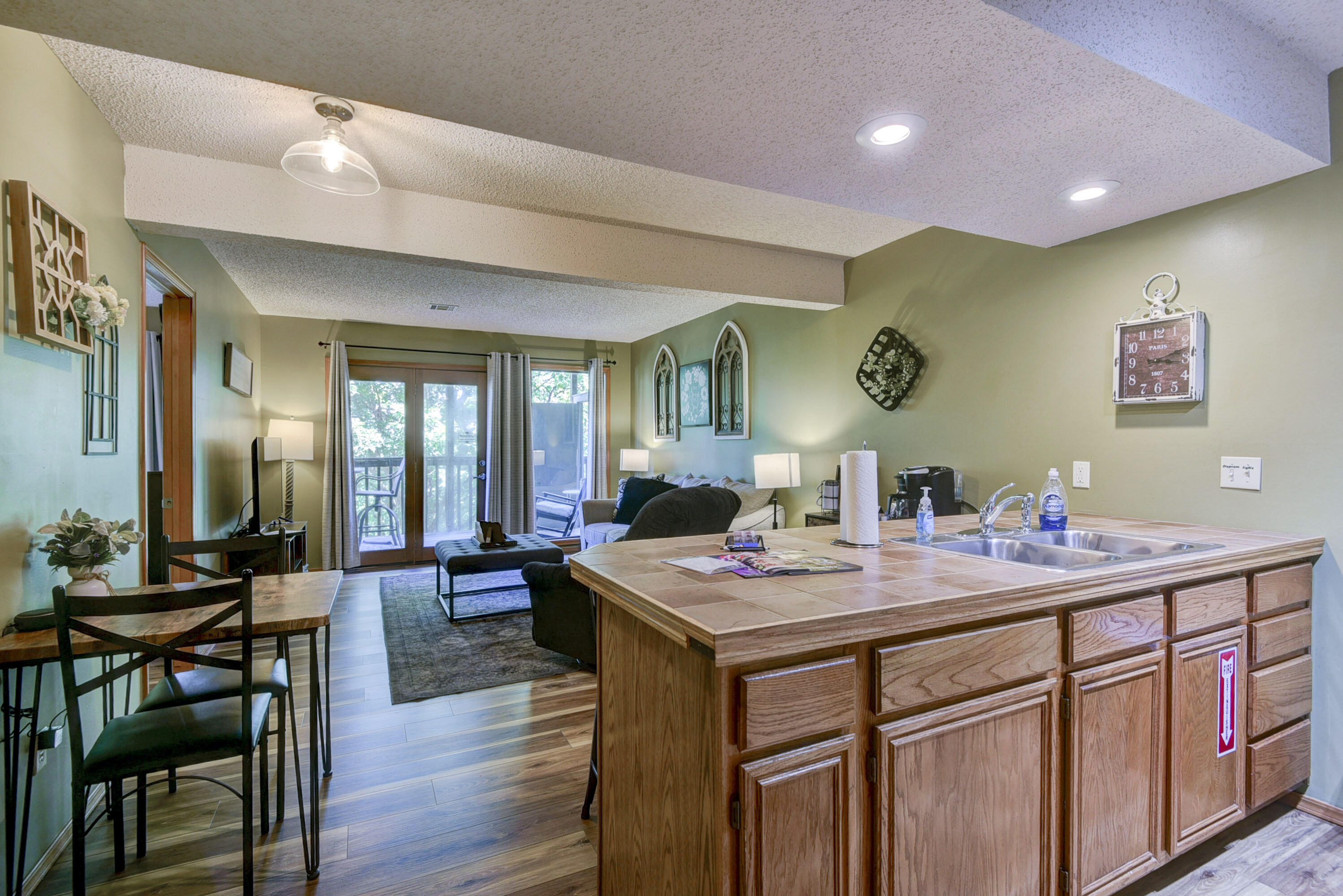 60328052 Property Photo 2