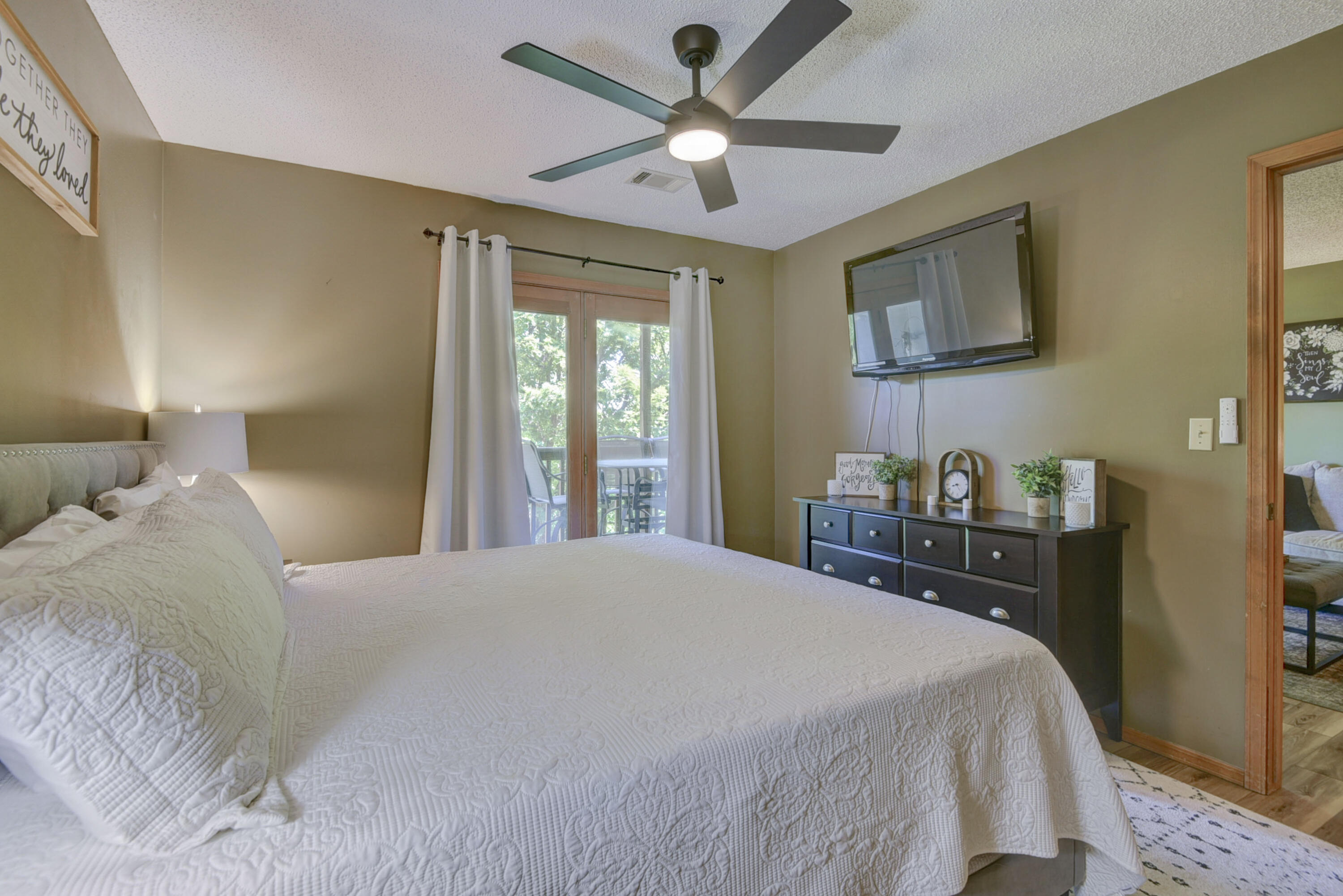 60328052 Property Photo 10