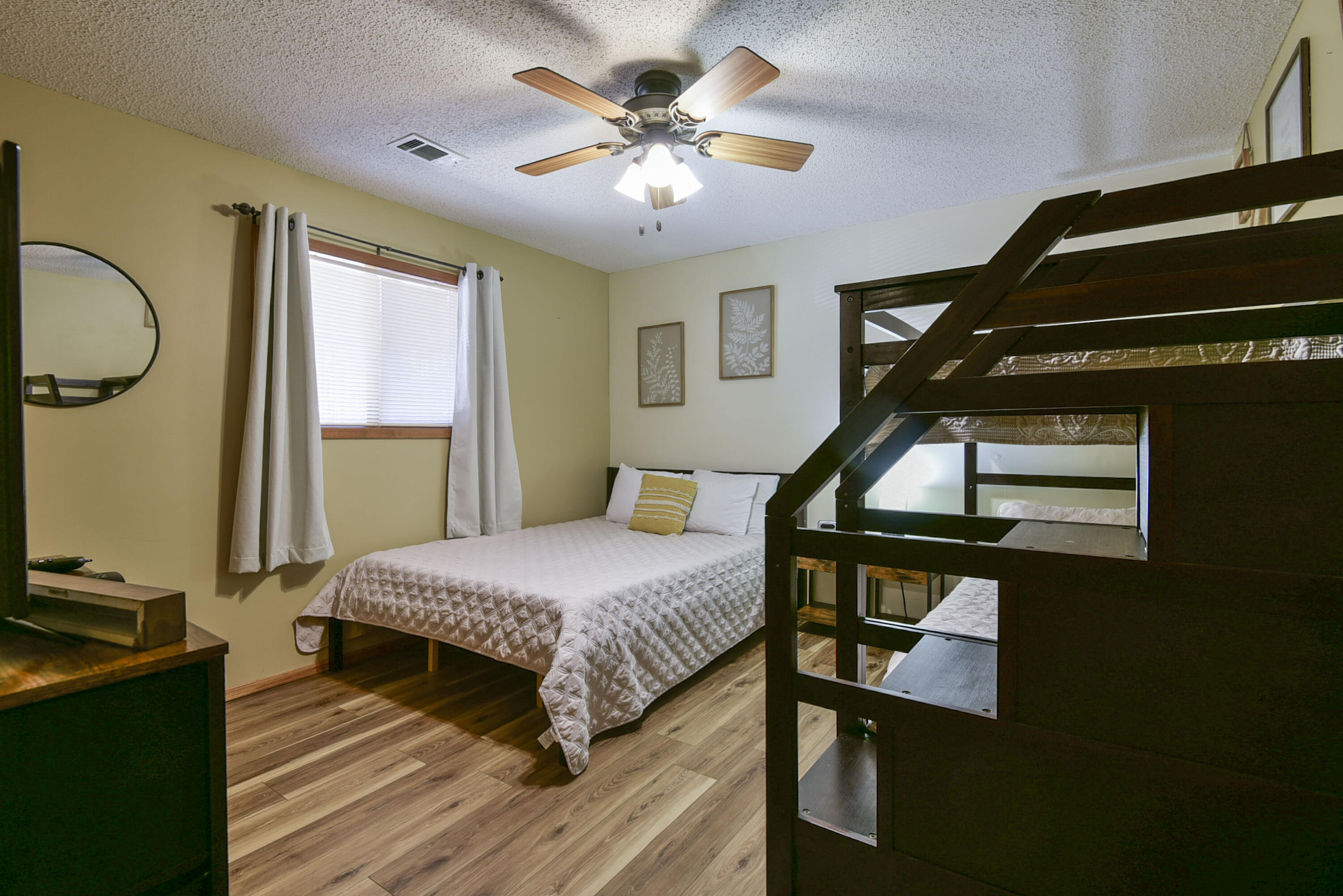 60328052 Property Photo 14