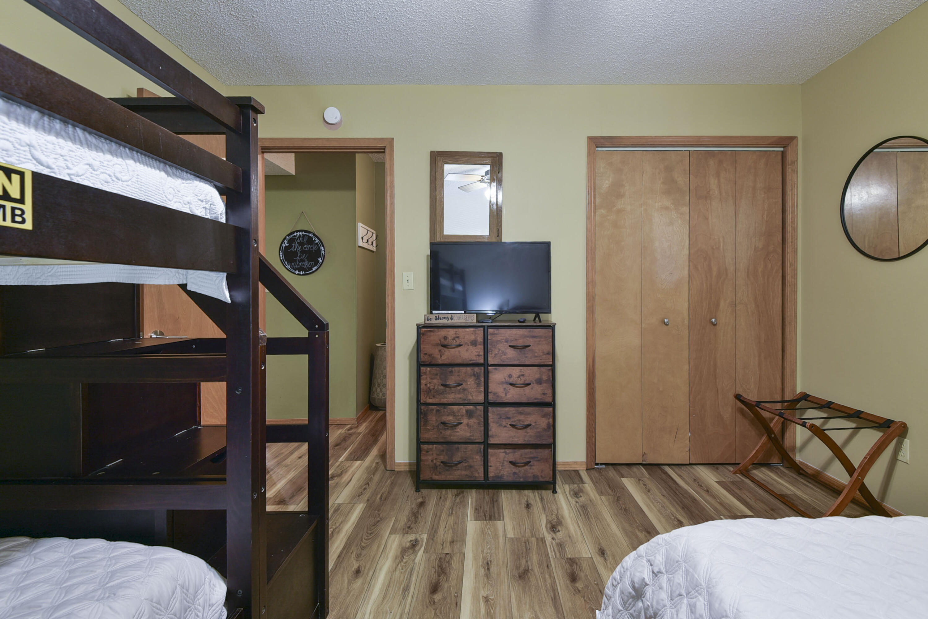 60328052 Property Photo 15