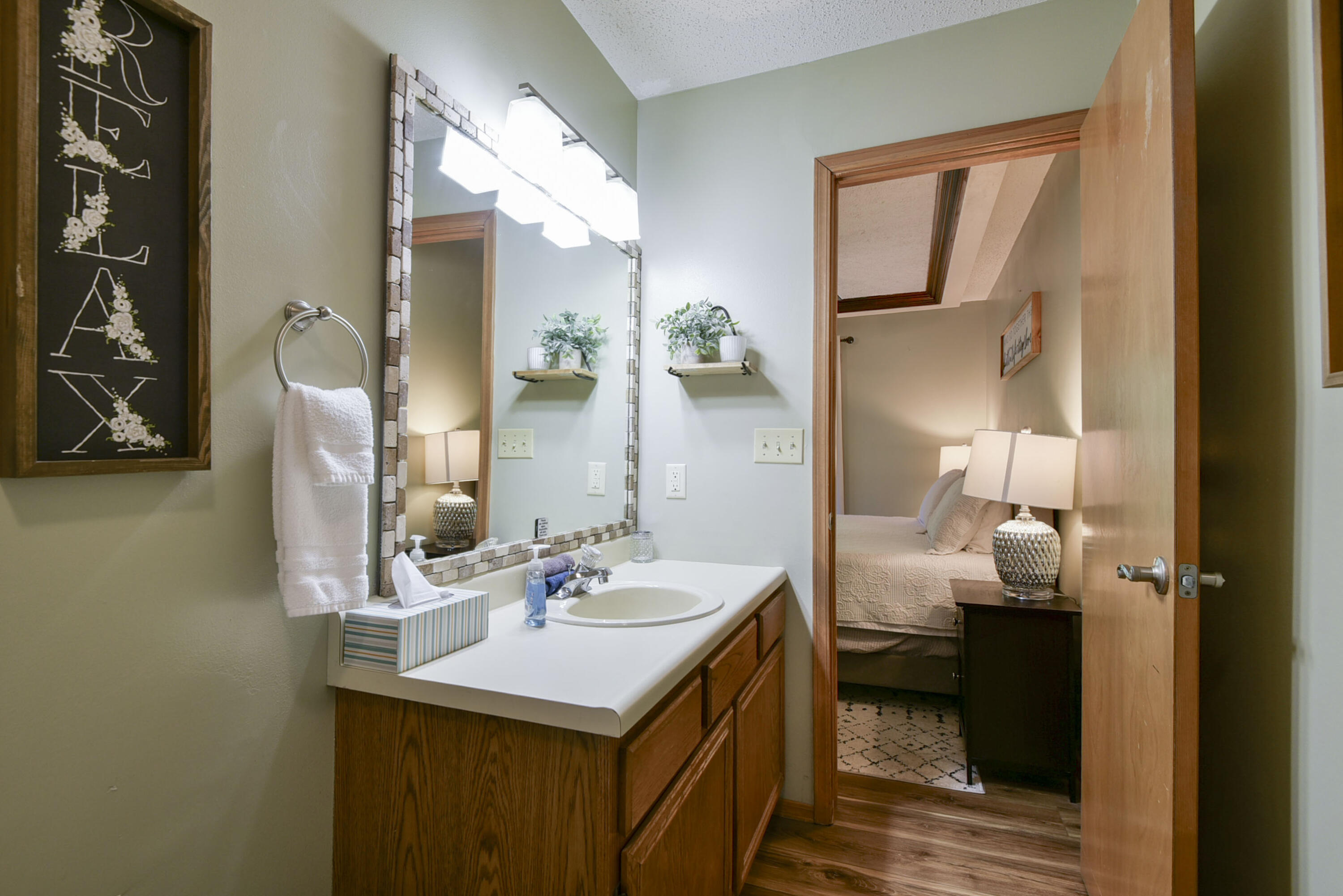 60328052 Property Photo 36