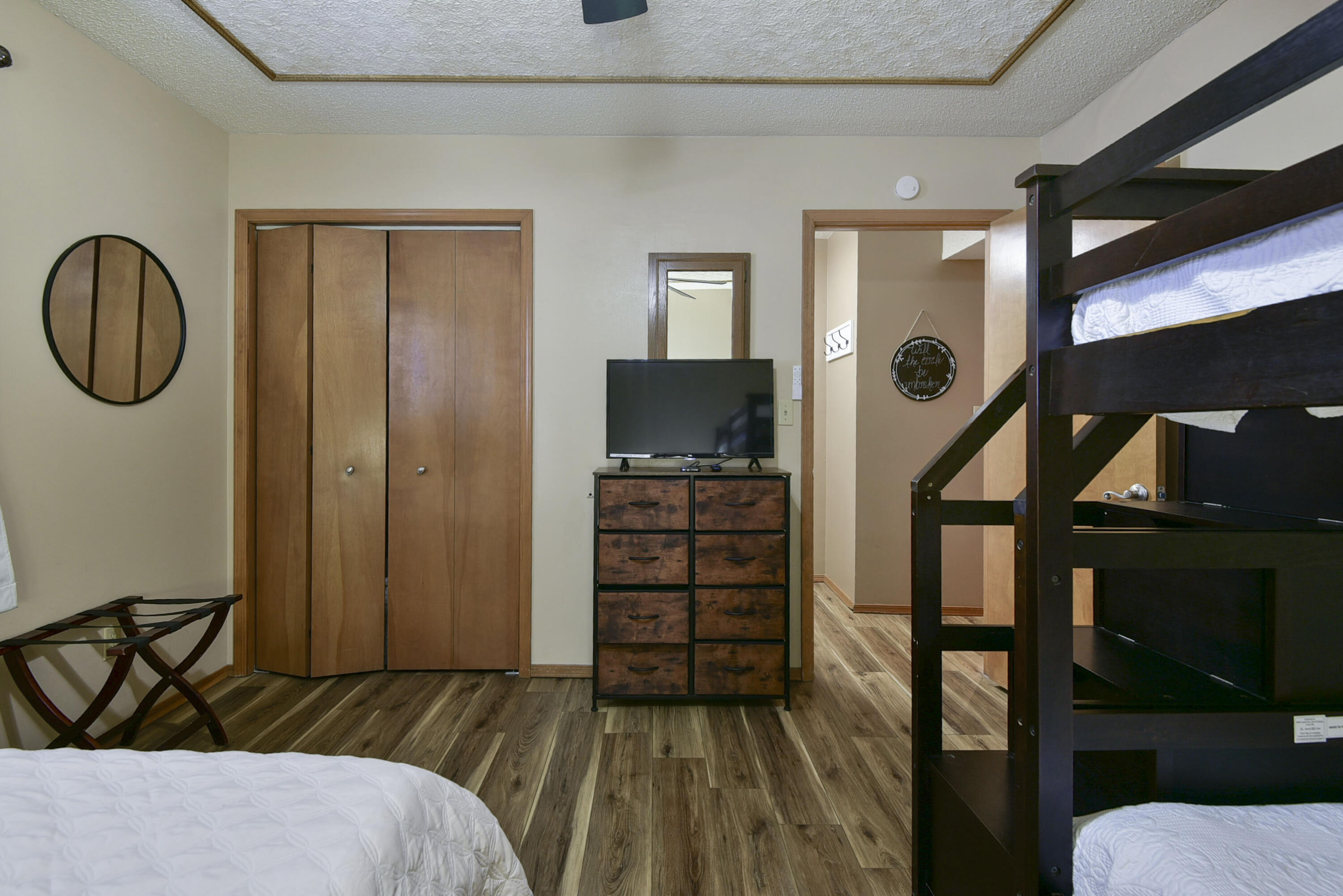 60328052 Property Photo 39