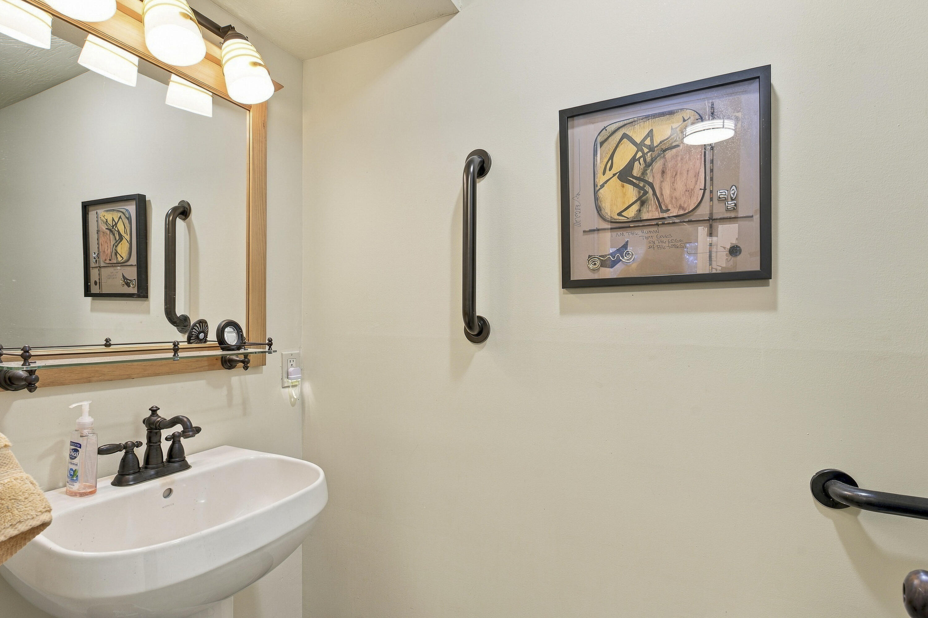 2550 East Sparkleberry Lane Property Photo 45