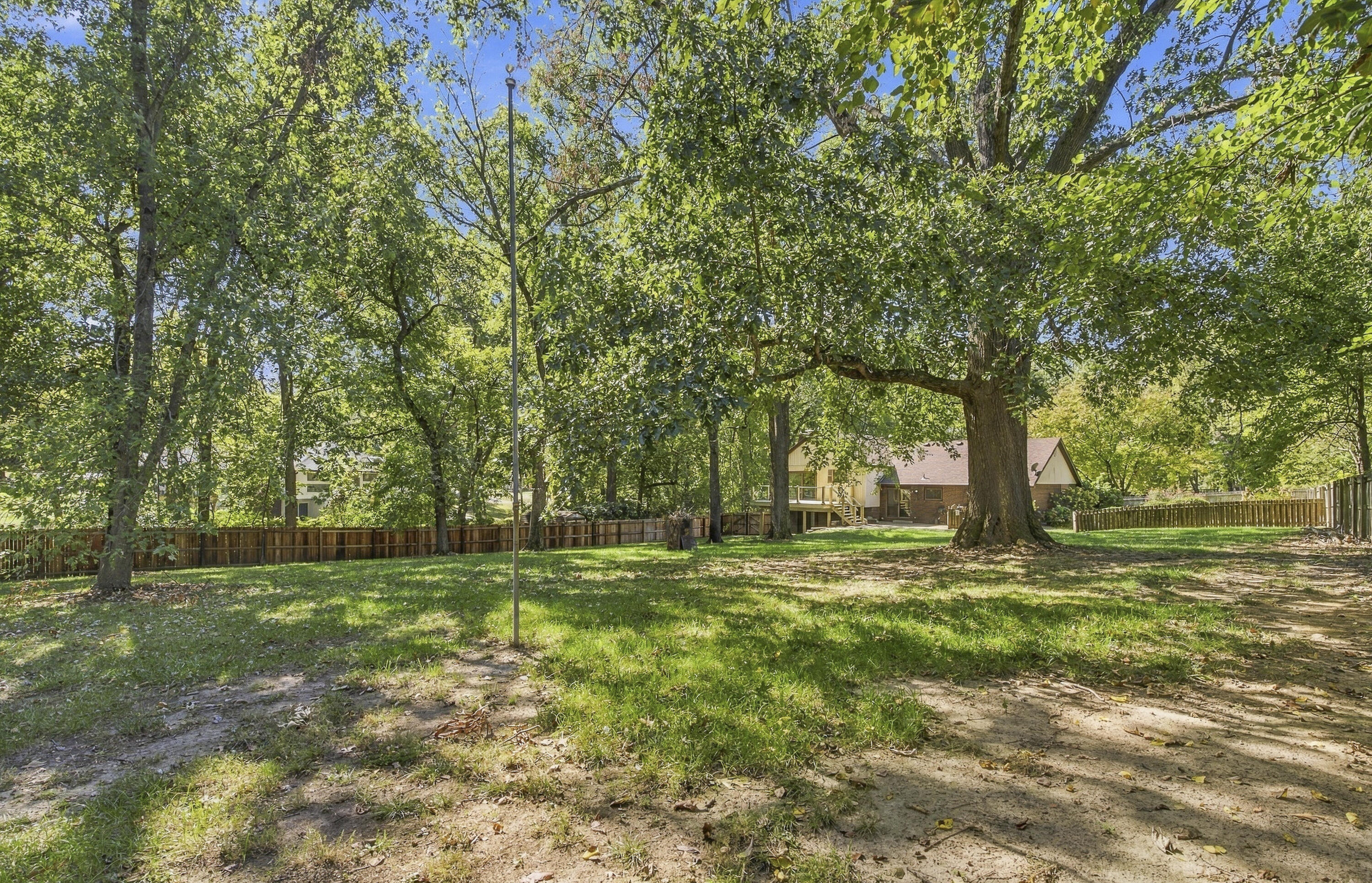 2550 East Sparkleberry Lane Property Photo 52