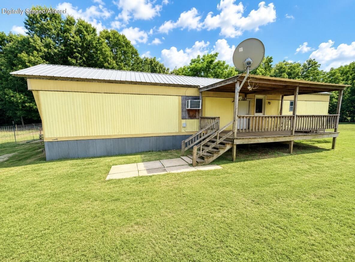 9457 County Road 9160 Property Photo 1
