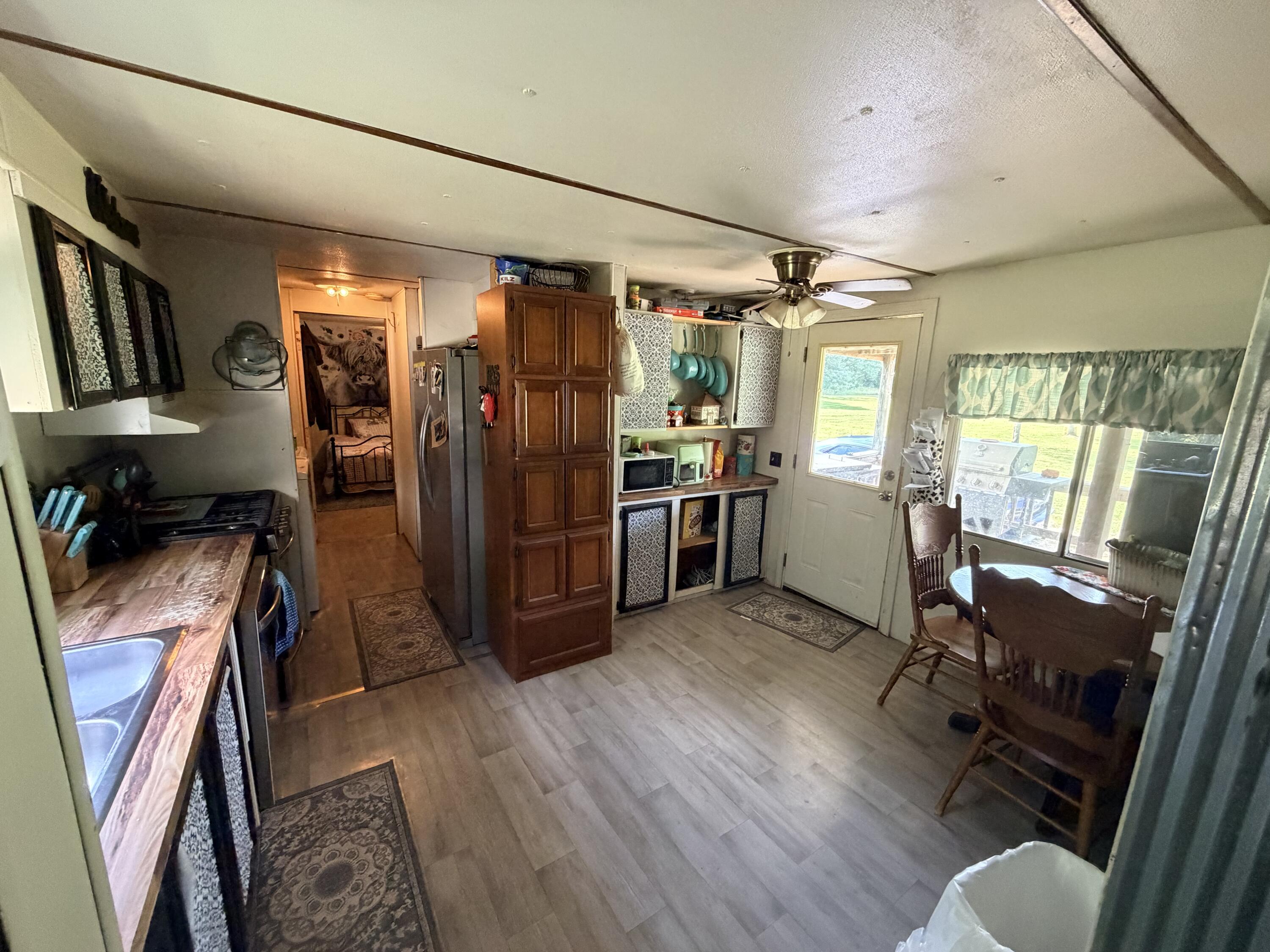 9457 County Road 9160 Property Photo 13