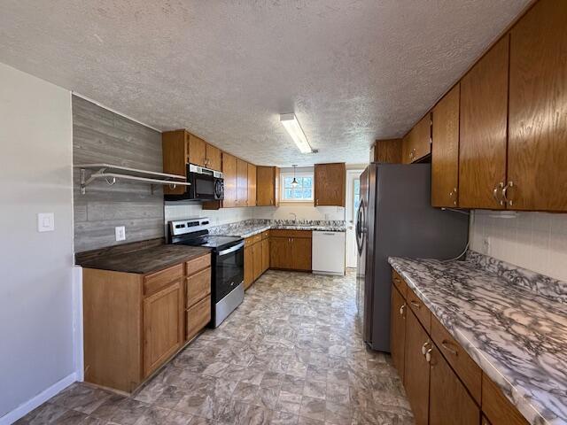 209 South Gilmore Avenue Property Photo 6