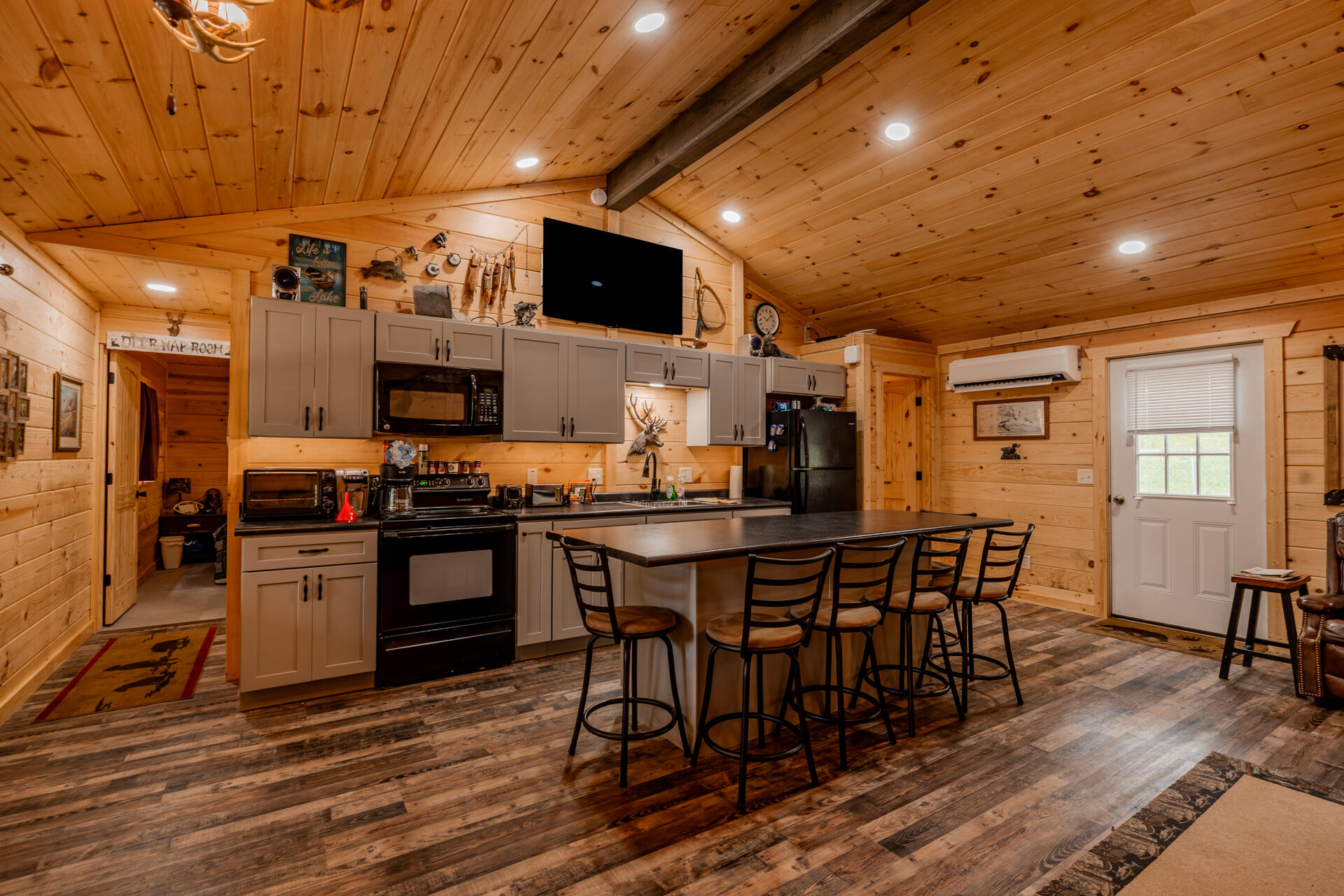 60328085 Property Photo 14