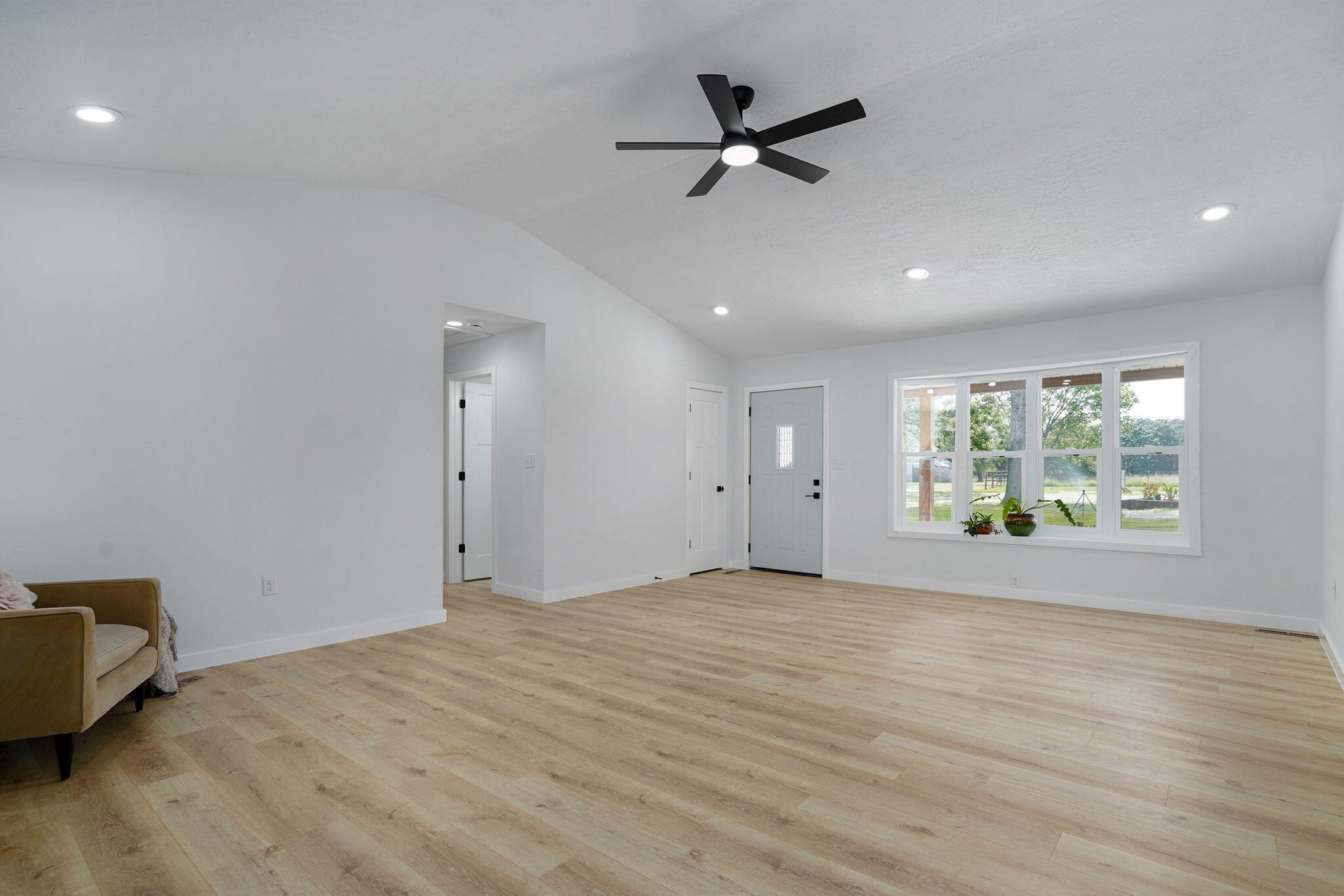 2418 South Farm Road 237 Property Photo 10