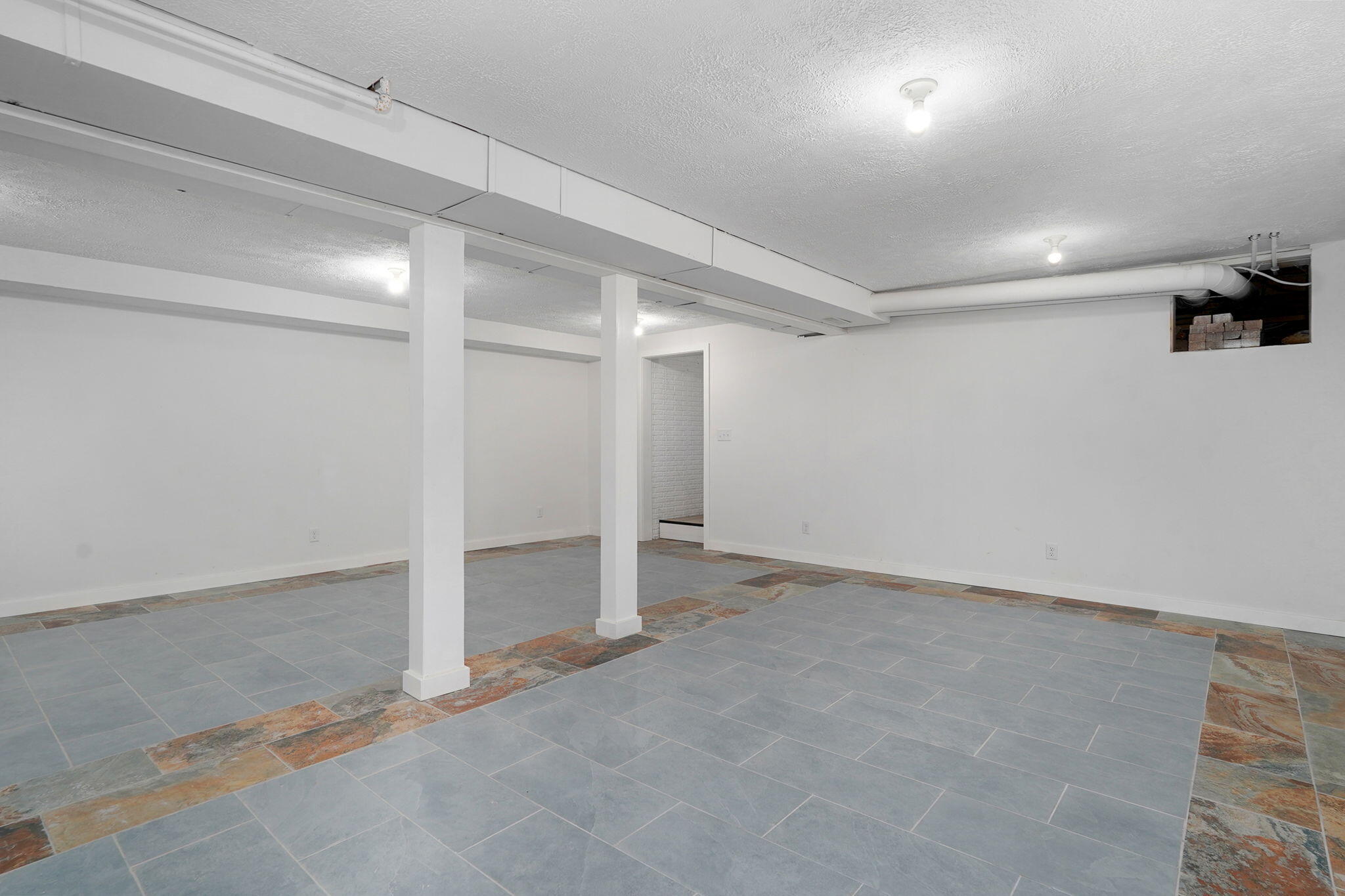 2418 South Farm Road 237 Property Photo 31