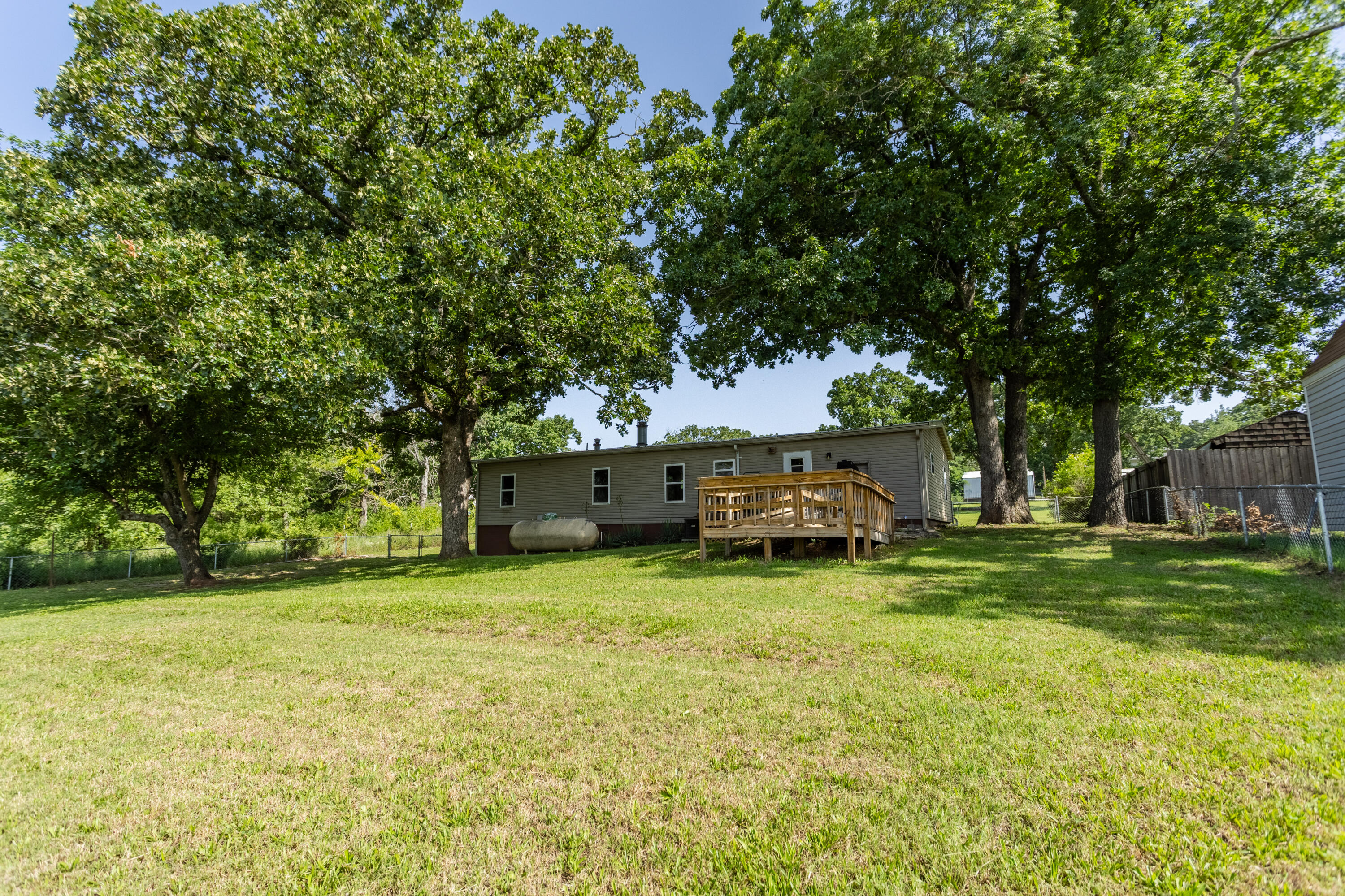 137 Plaza Drive Property Photo 6