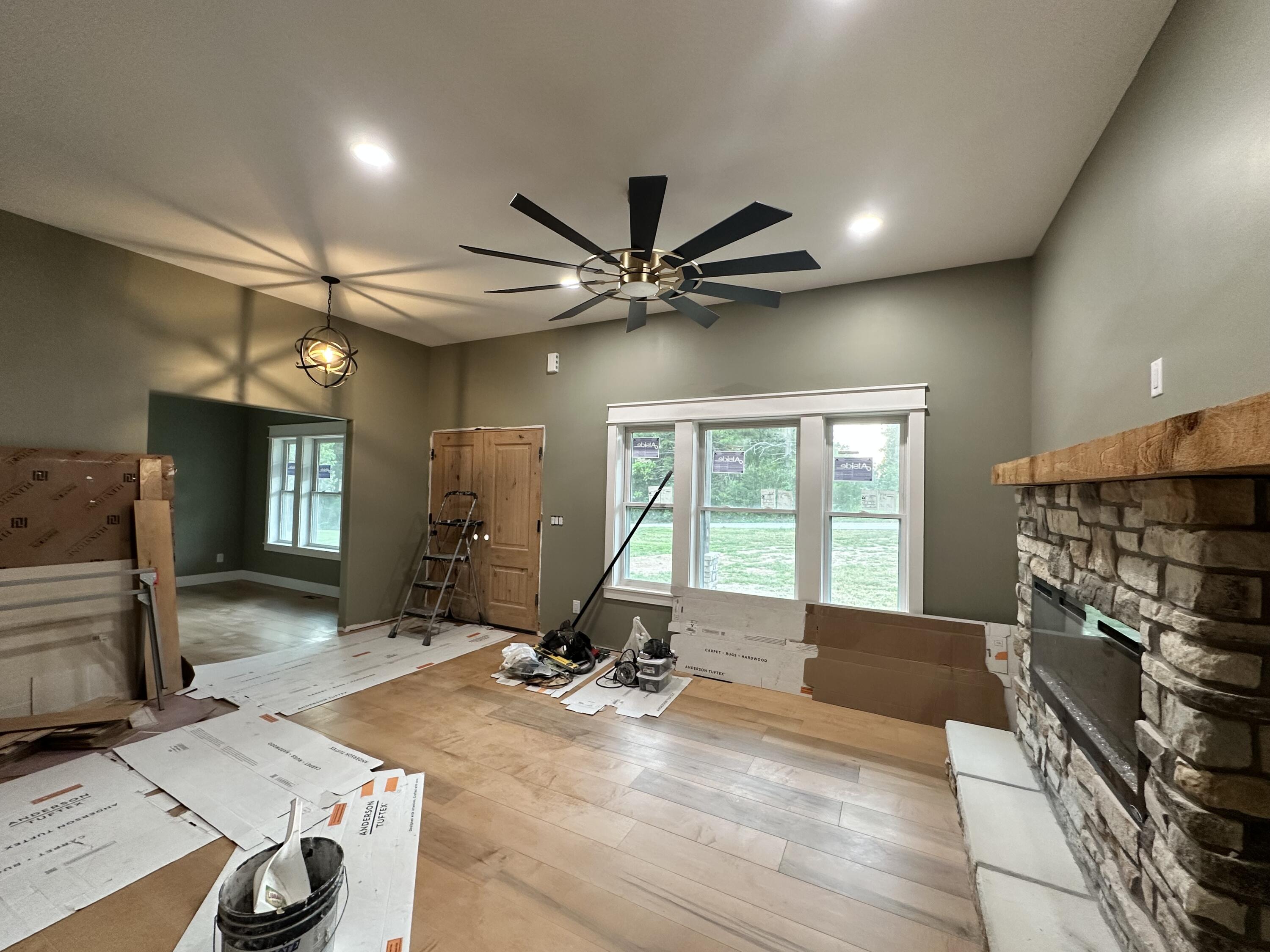 2094 North Farm Road 241 Property Photo 5