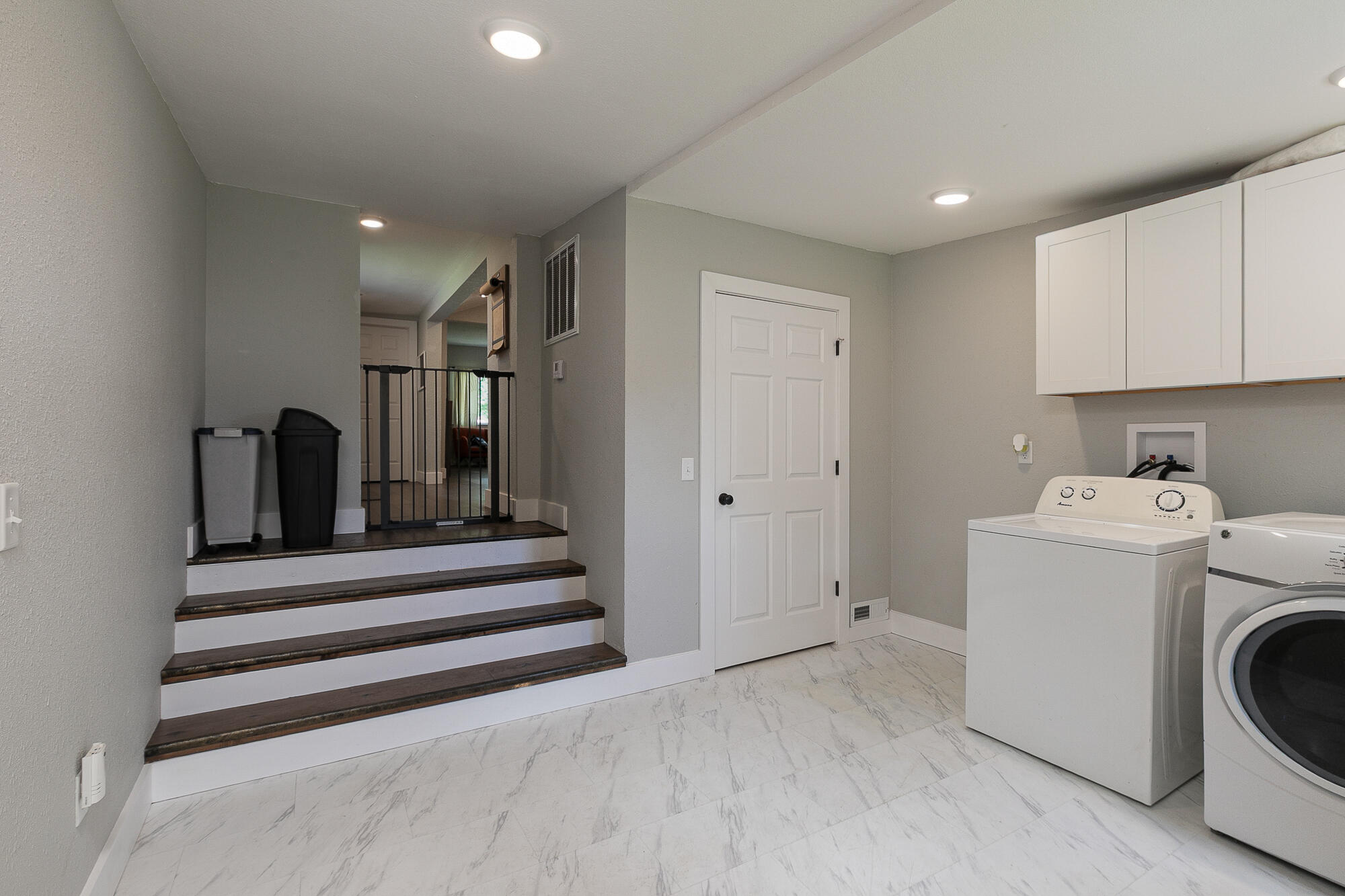 526 North Springfield Avenue Property Photo 16