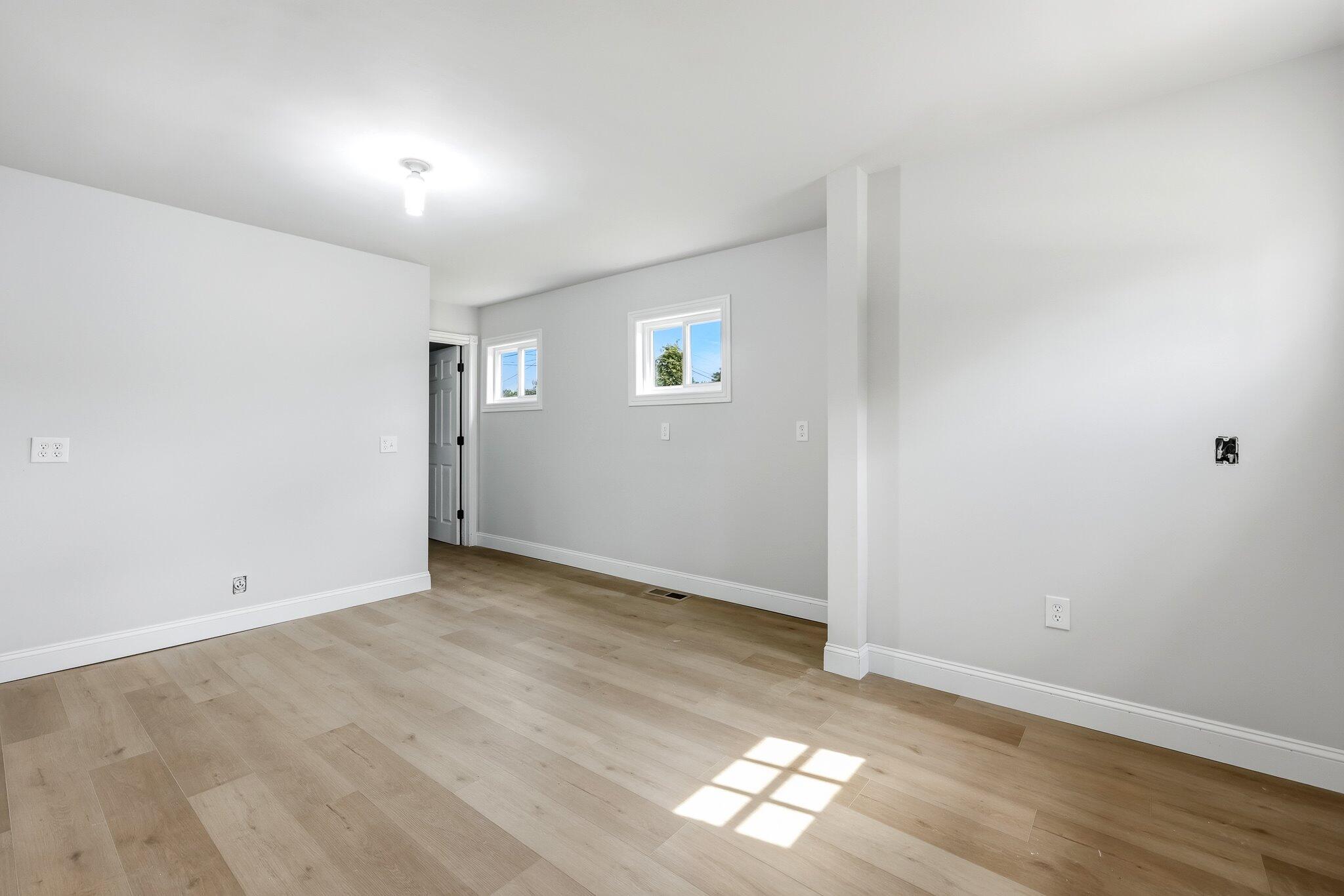 104 East Front Street Property Photo 14