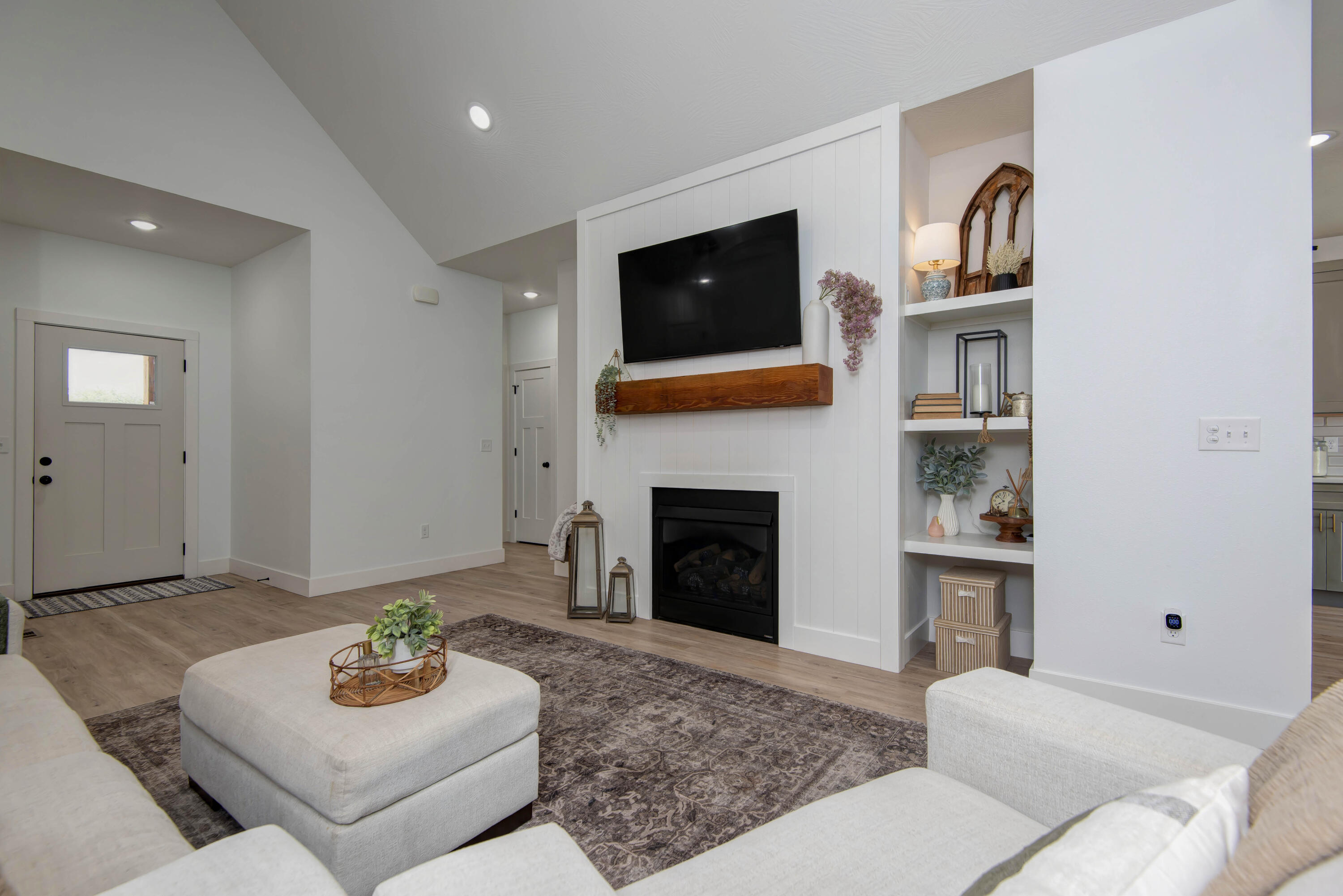 1224 South Birch Avenue Property Photo 6