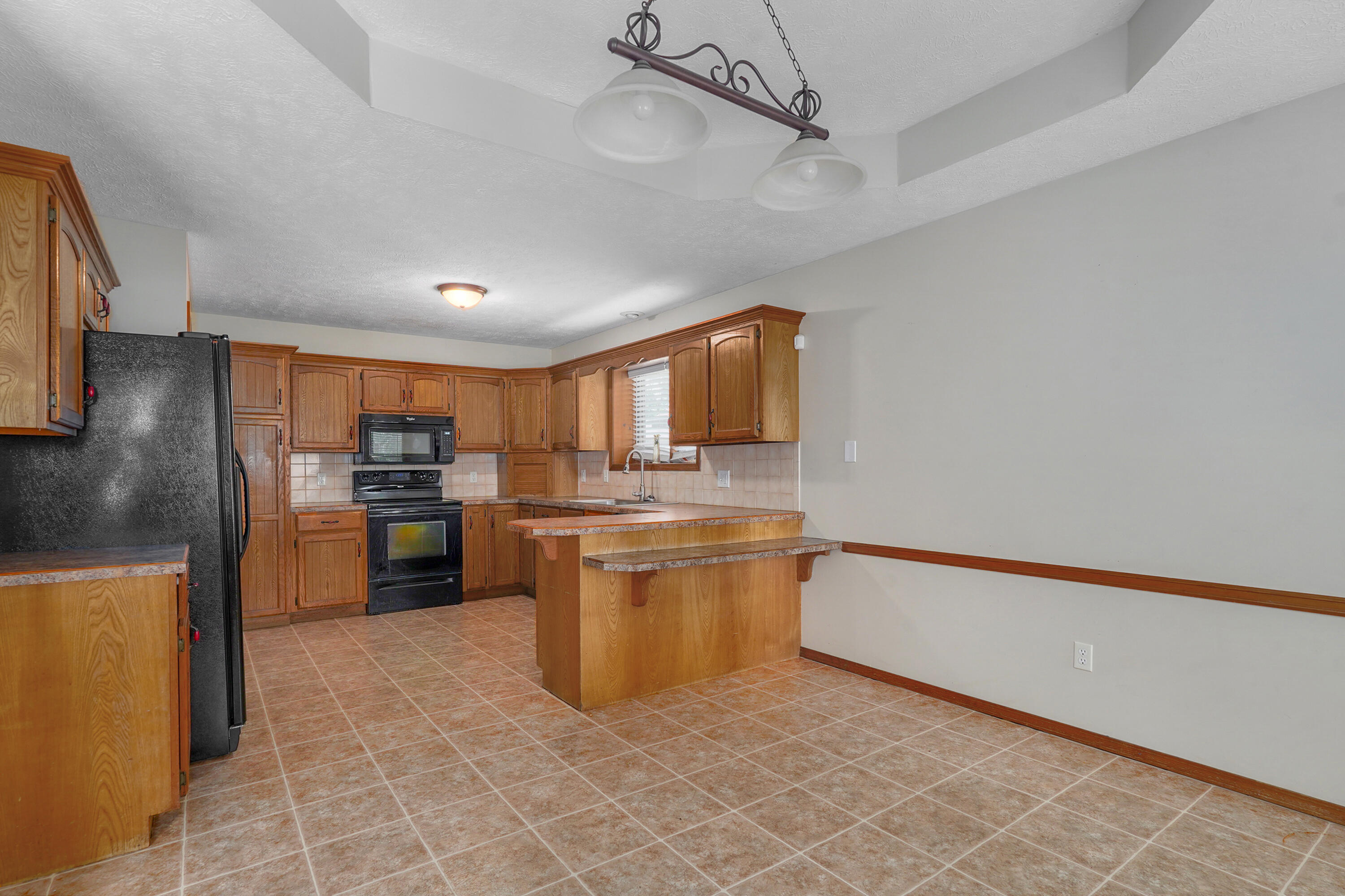 3484 South Meadowlark Avenue Property Photo 5