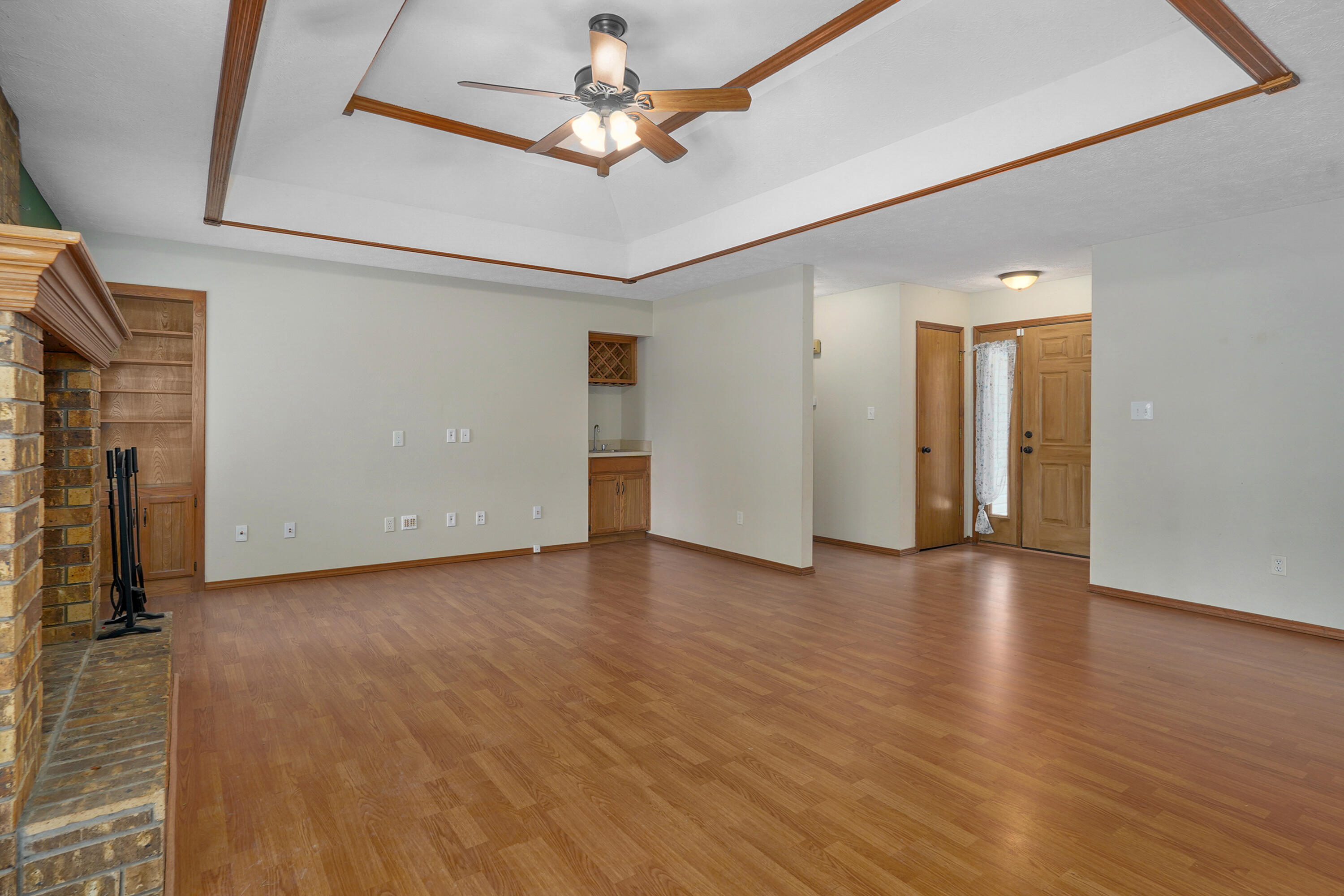 3484 South Meadowlark Avenue Property Photo 12