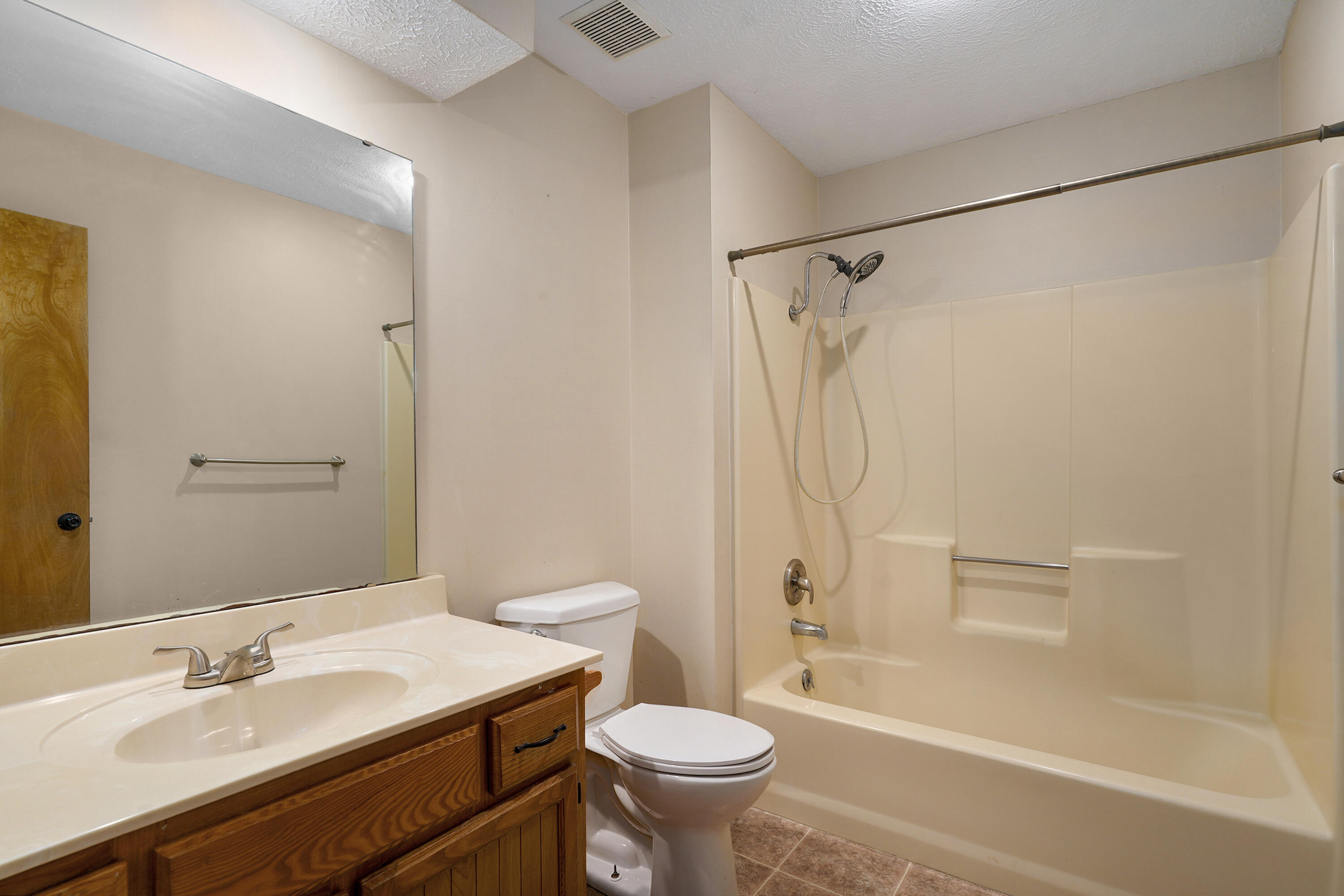 3484 South Meadowlark Avenue Property Photo 21