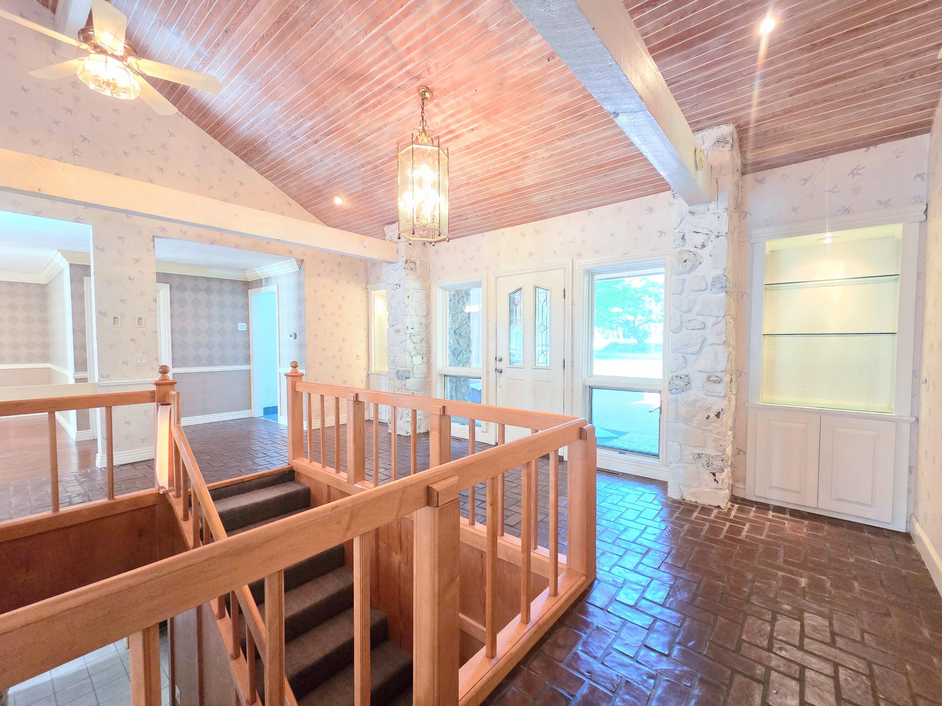 4660 South Wilsons Creek Boulevard Property Photo 3