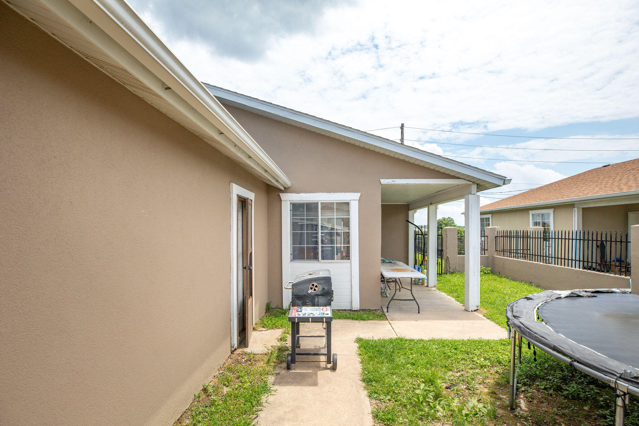 238 & 237 Fritts Way Property Photo 16