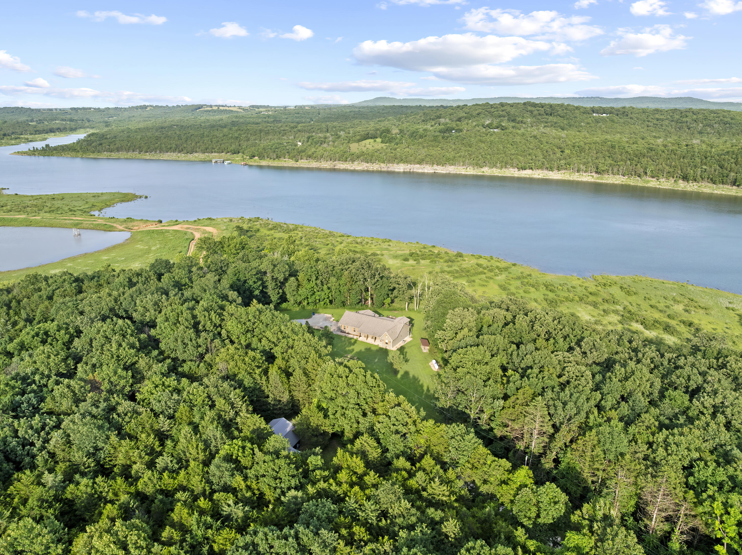 7658 Trout Pond Road Property Photo 5