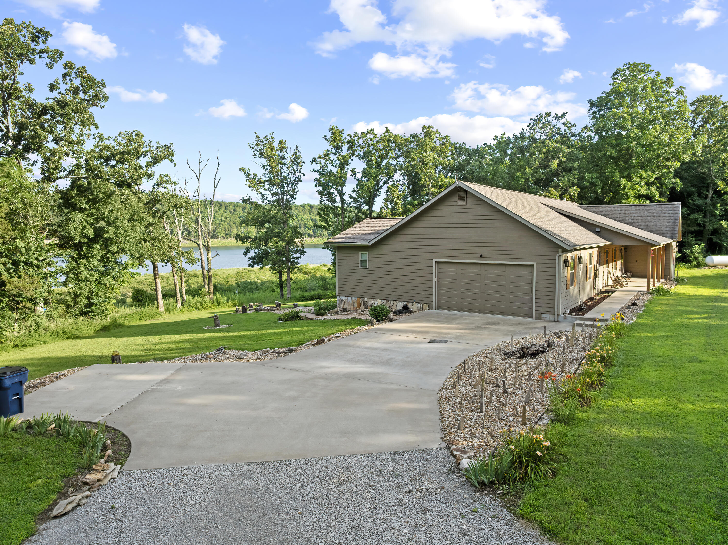 7658 Trout Pond Road Property Photo 15