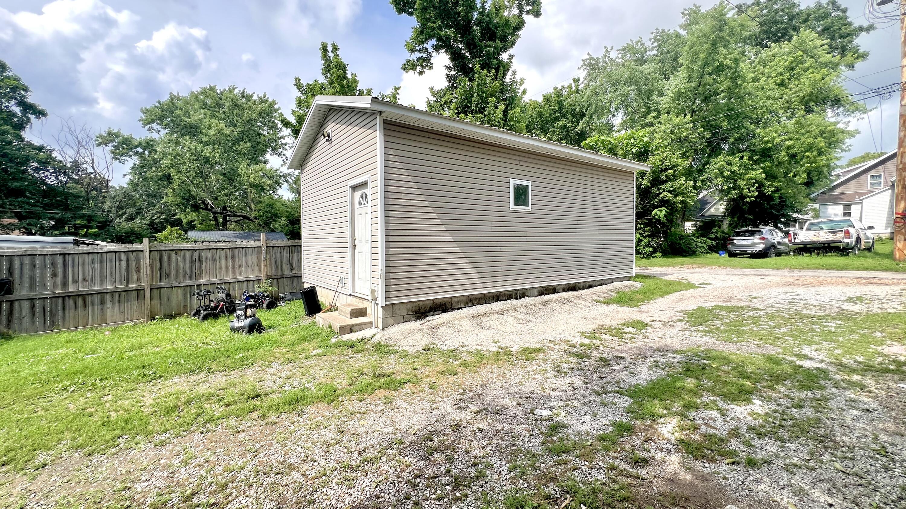 711 4th Street Property Photo 5