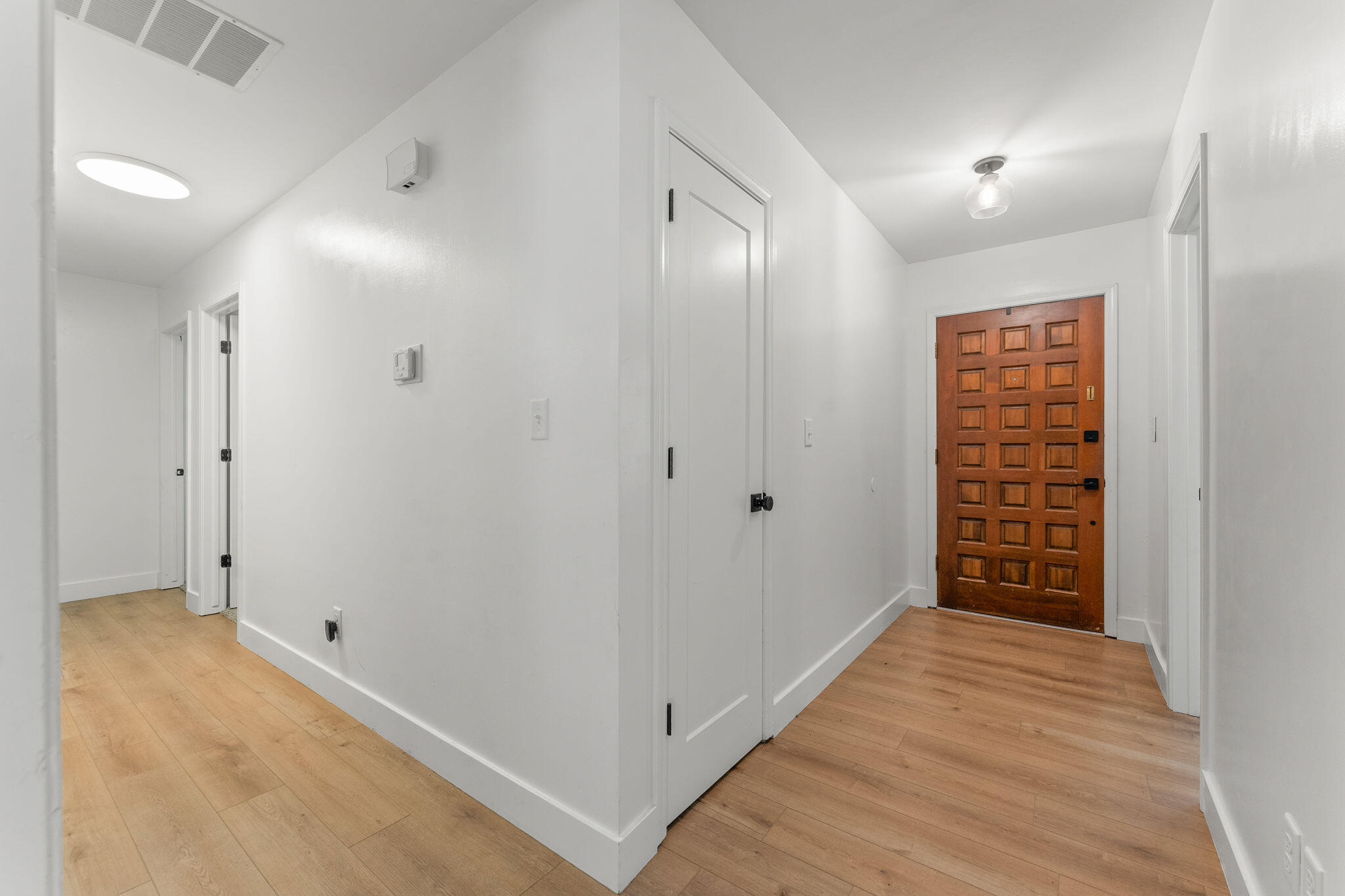 1209 West Berkeley Street Property Photo 5