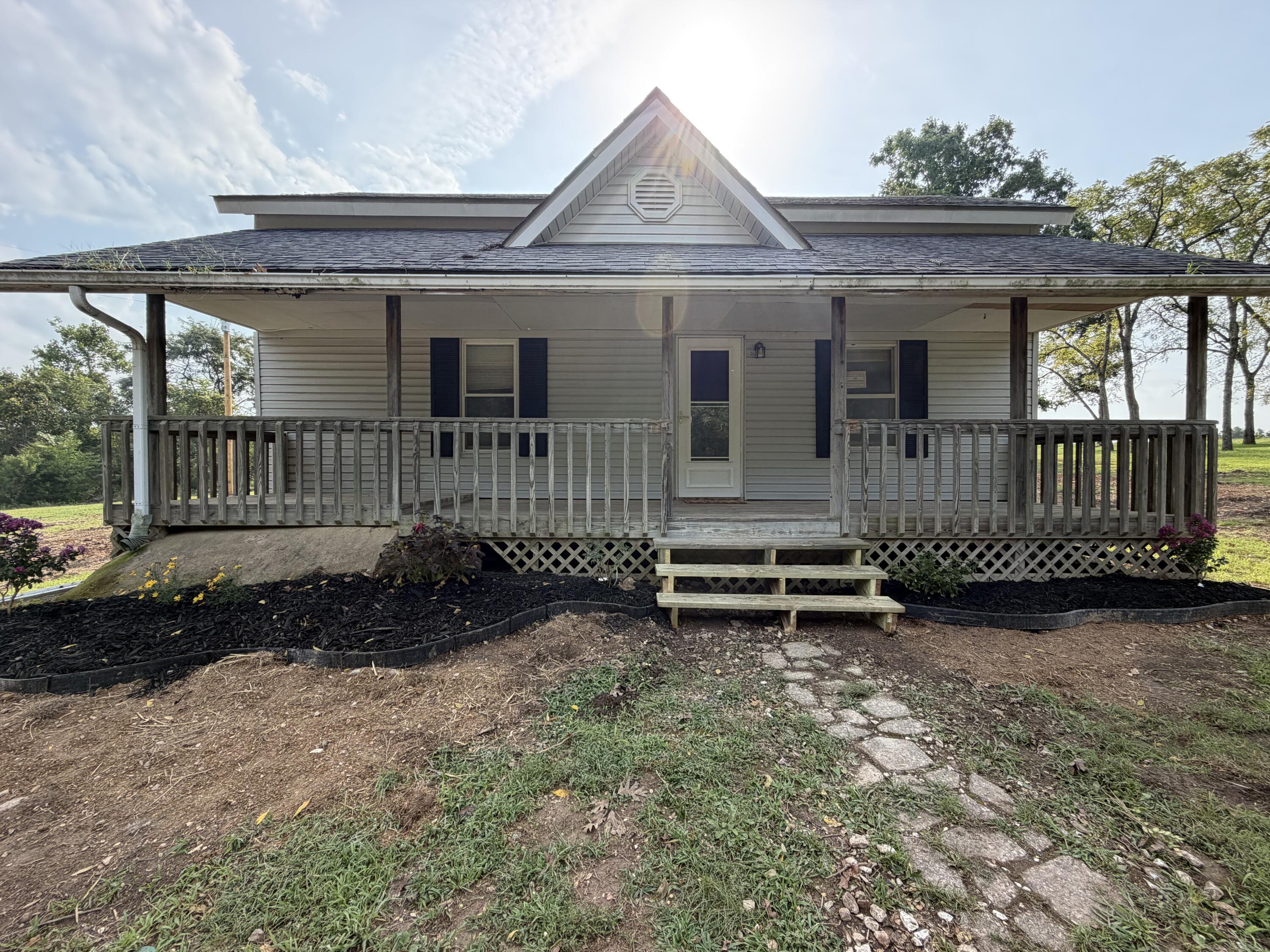 5401 Dandelion Road Property Photo 2