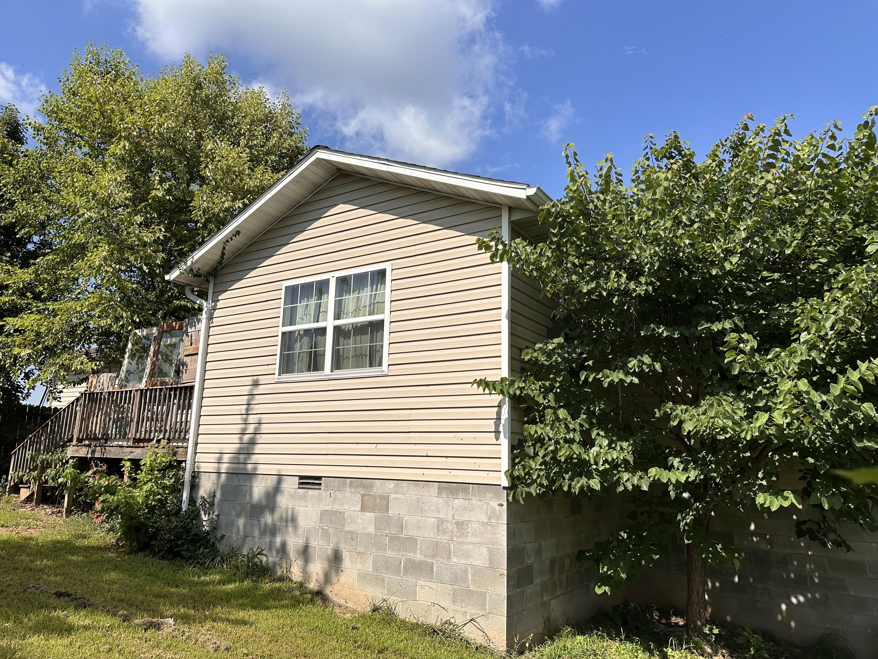 604 Paradise Heights Drive Property Photo 11