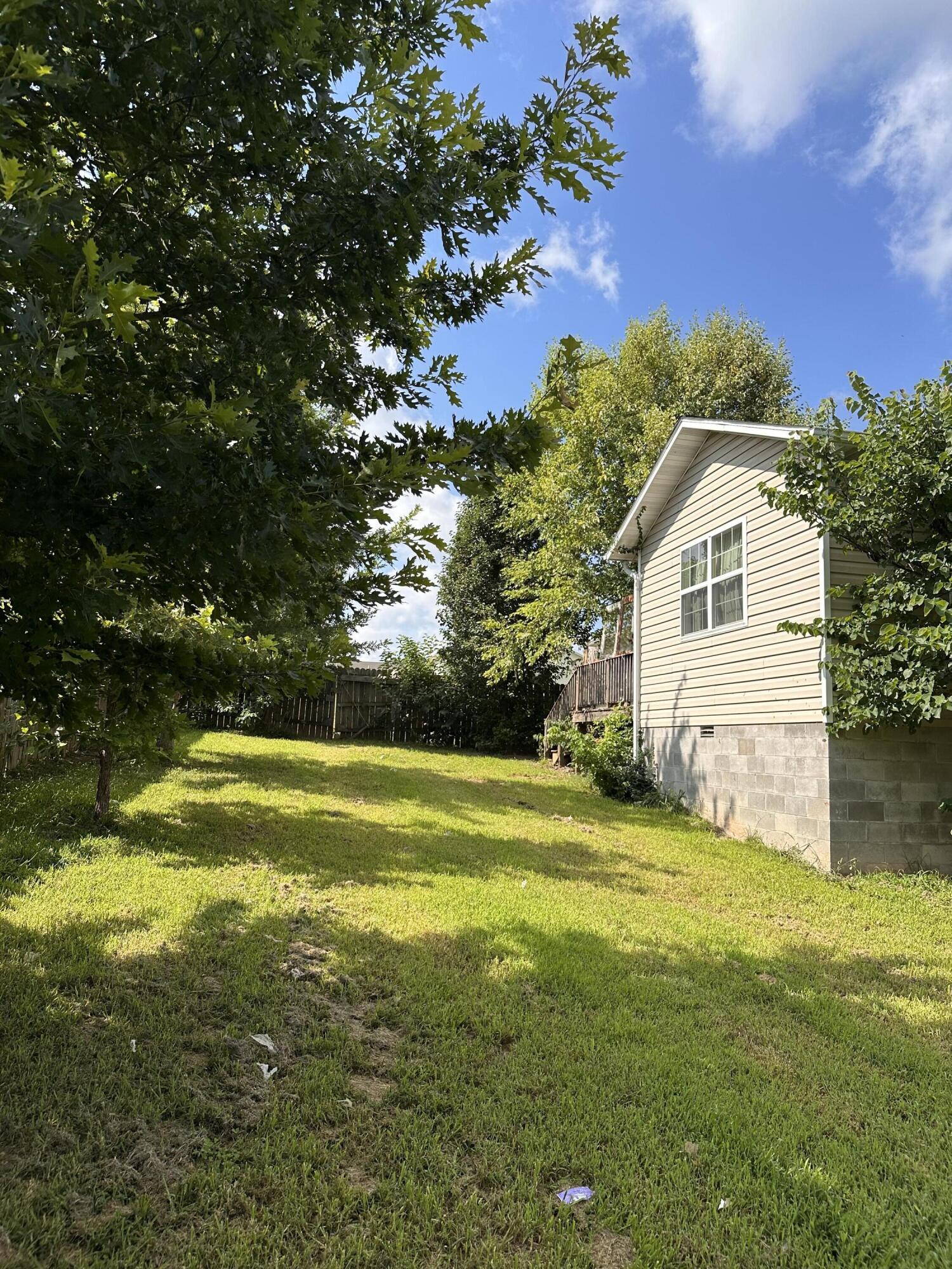 604 Paradise Heights Drive Property Photo 15