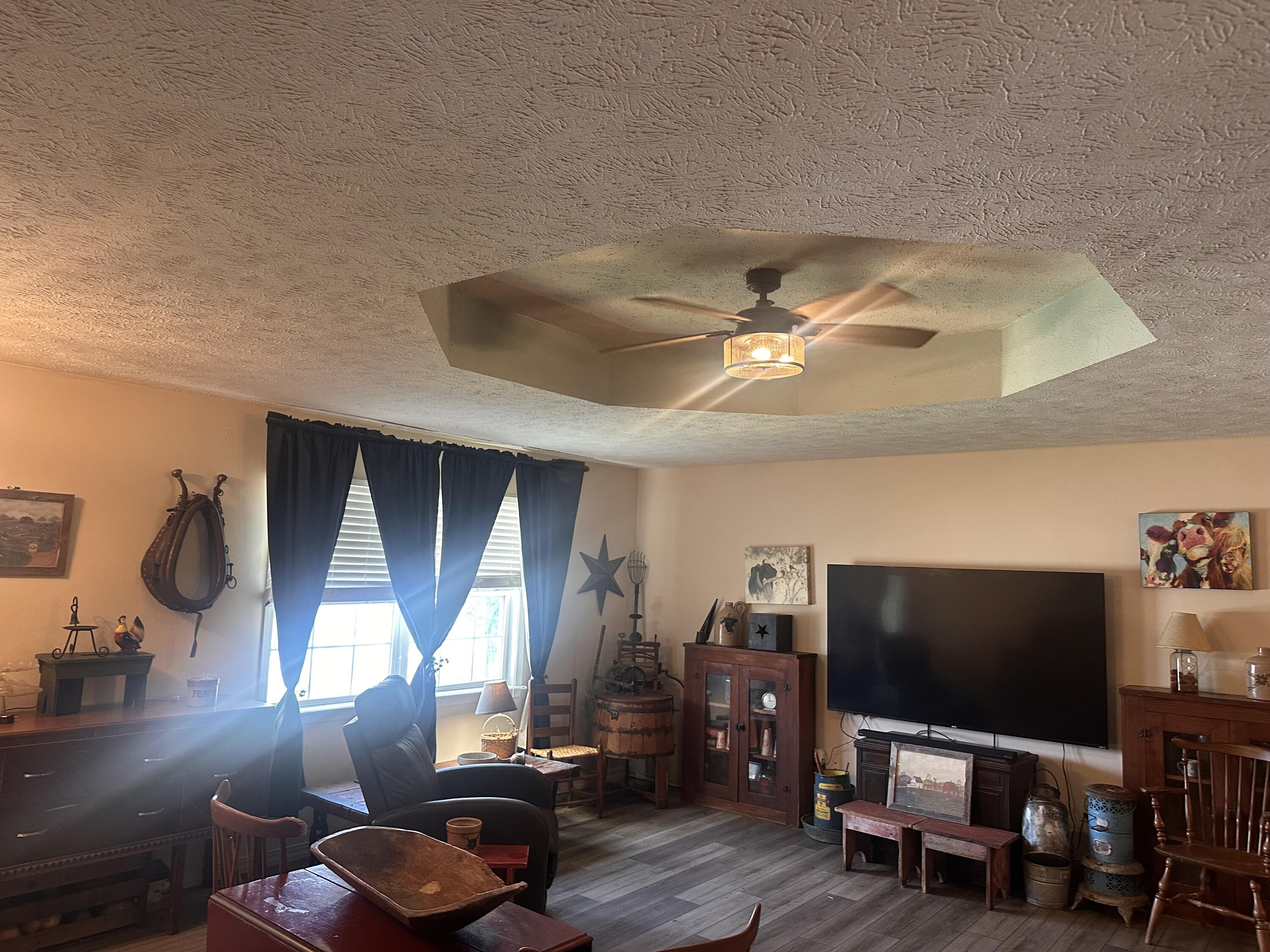 604 Paradise Heights Drive Property Photo 18