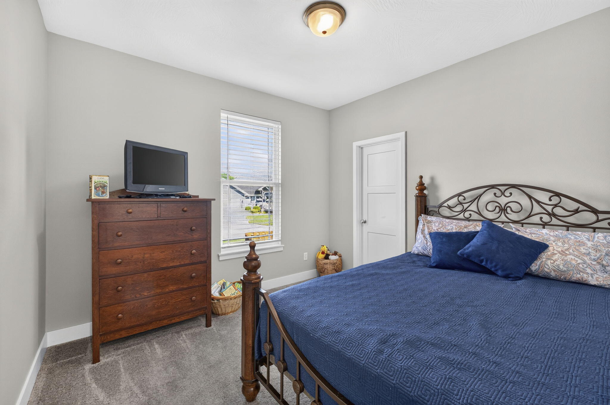 1665 East Pea Ridge Drive Property Photo 19