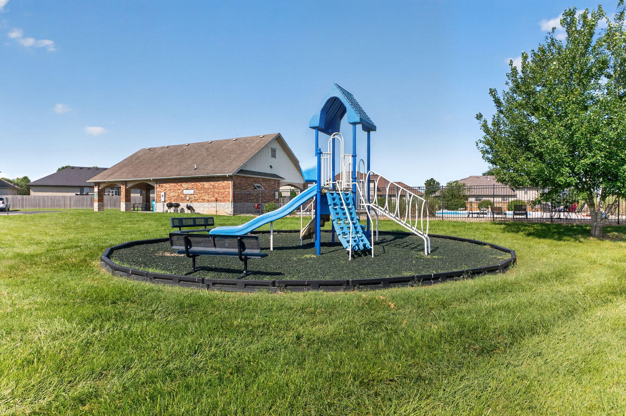 1665 East Pea Ridge Drive Property Photo 29