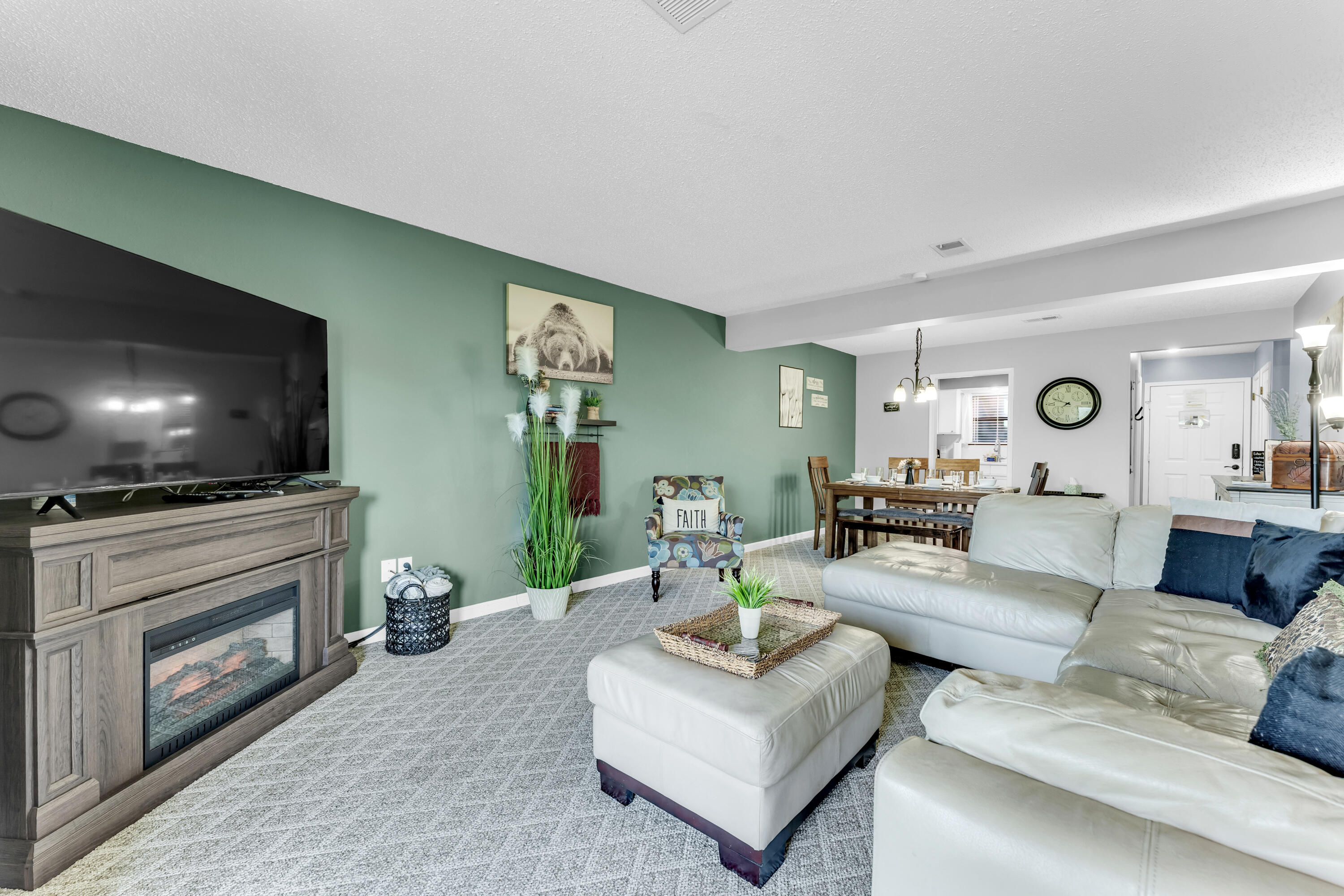 142 Grandview Drive 3 Property Photo 16