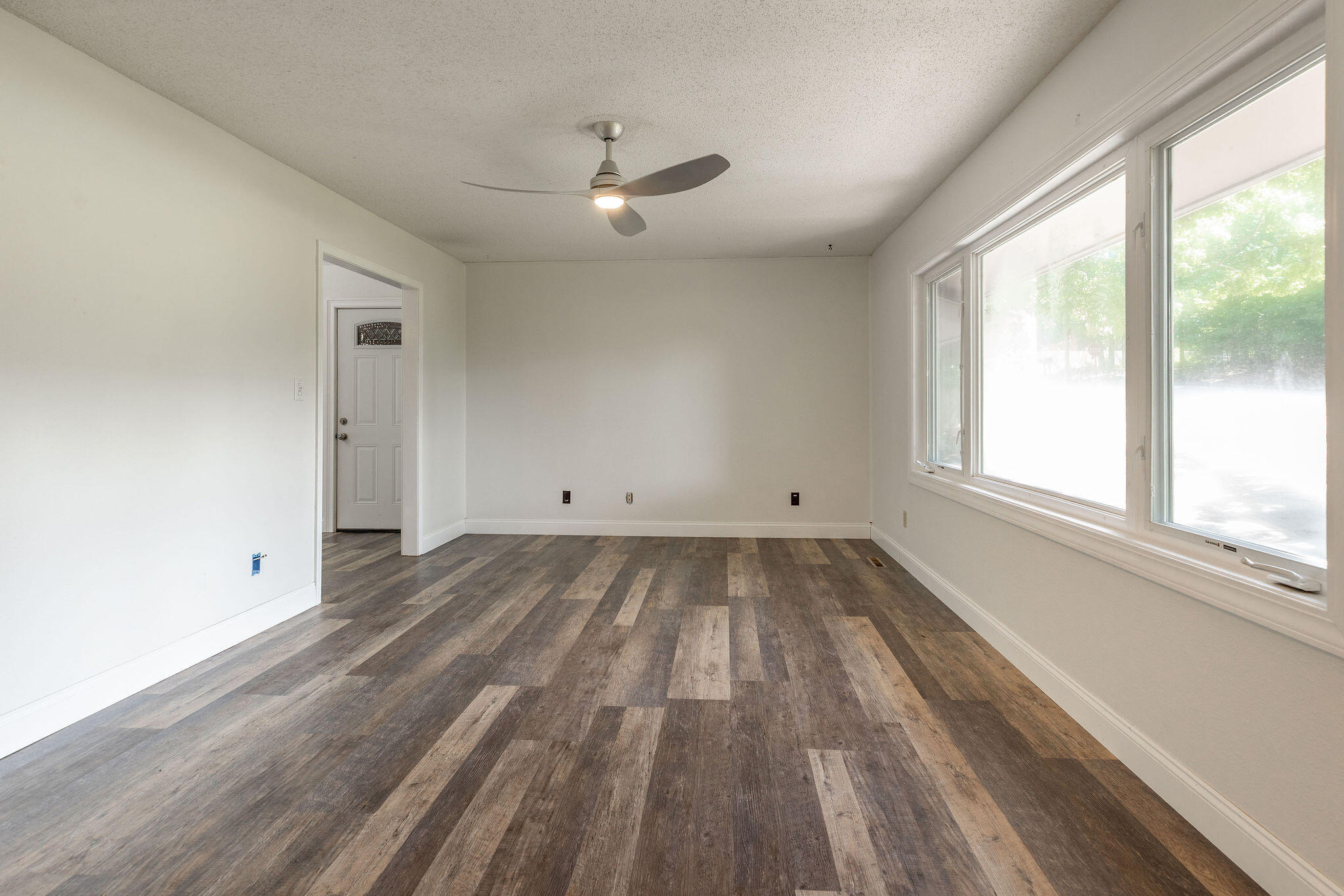 35 Hilltop Lane Property Photo 6