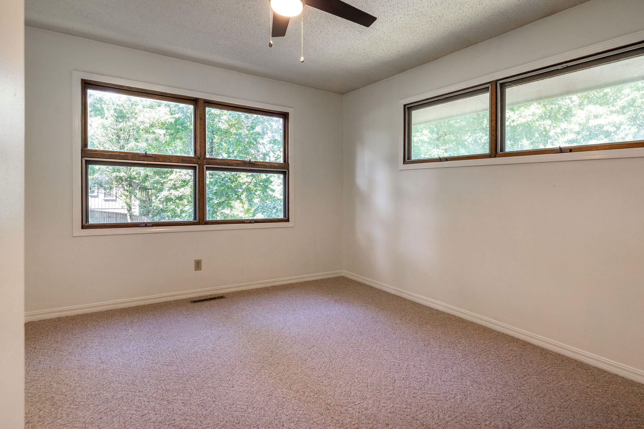 35 Hilltop Lane Property Photo 13