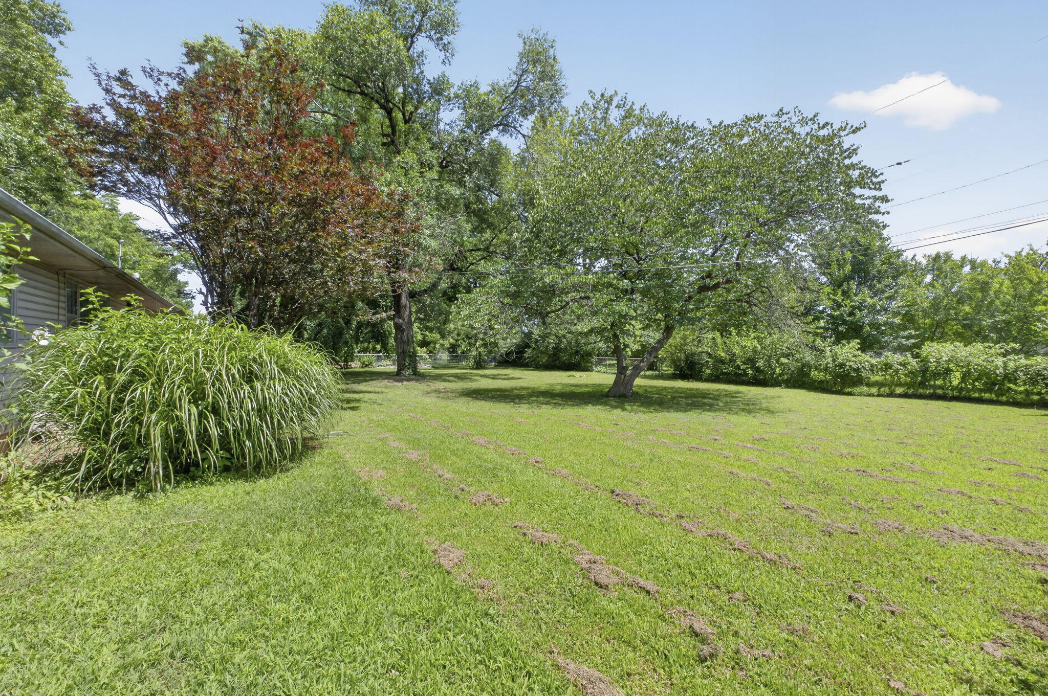 2406 East Broadmoor Street Property Photo 24