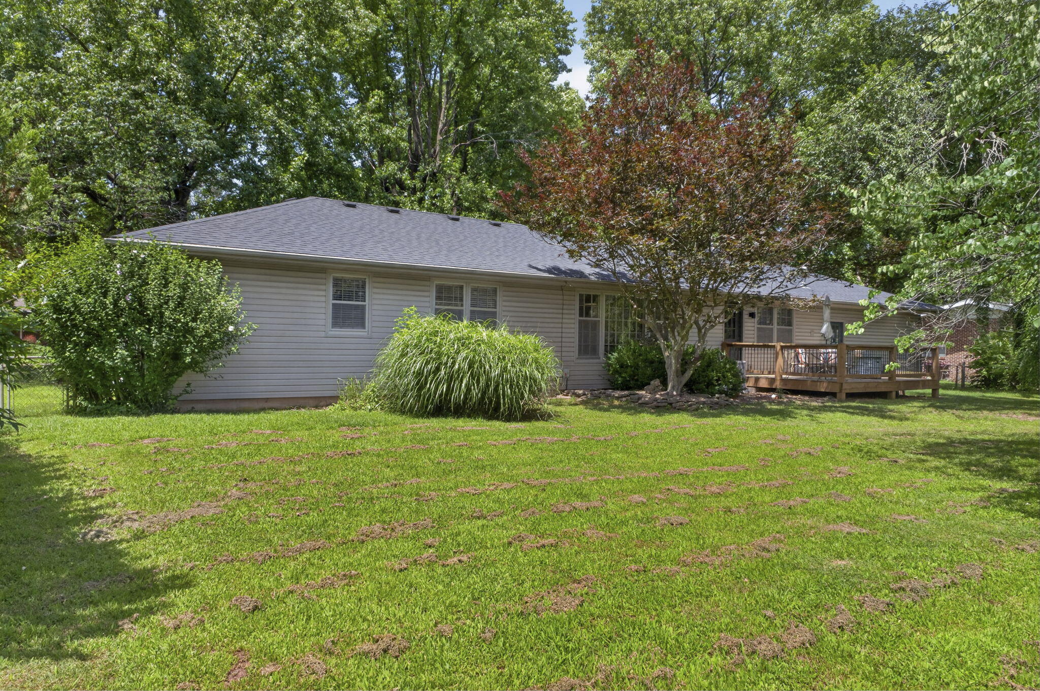 2406 East Broadmoor Street Property Photo 26