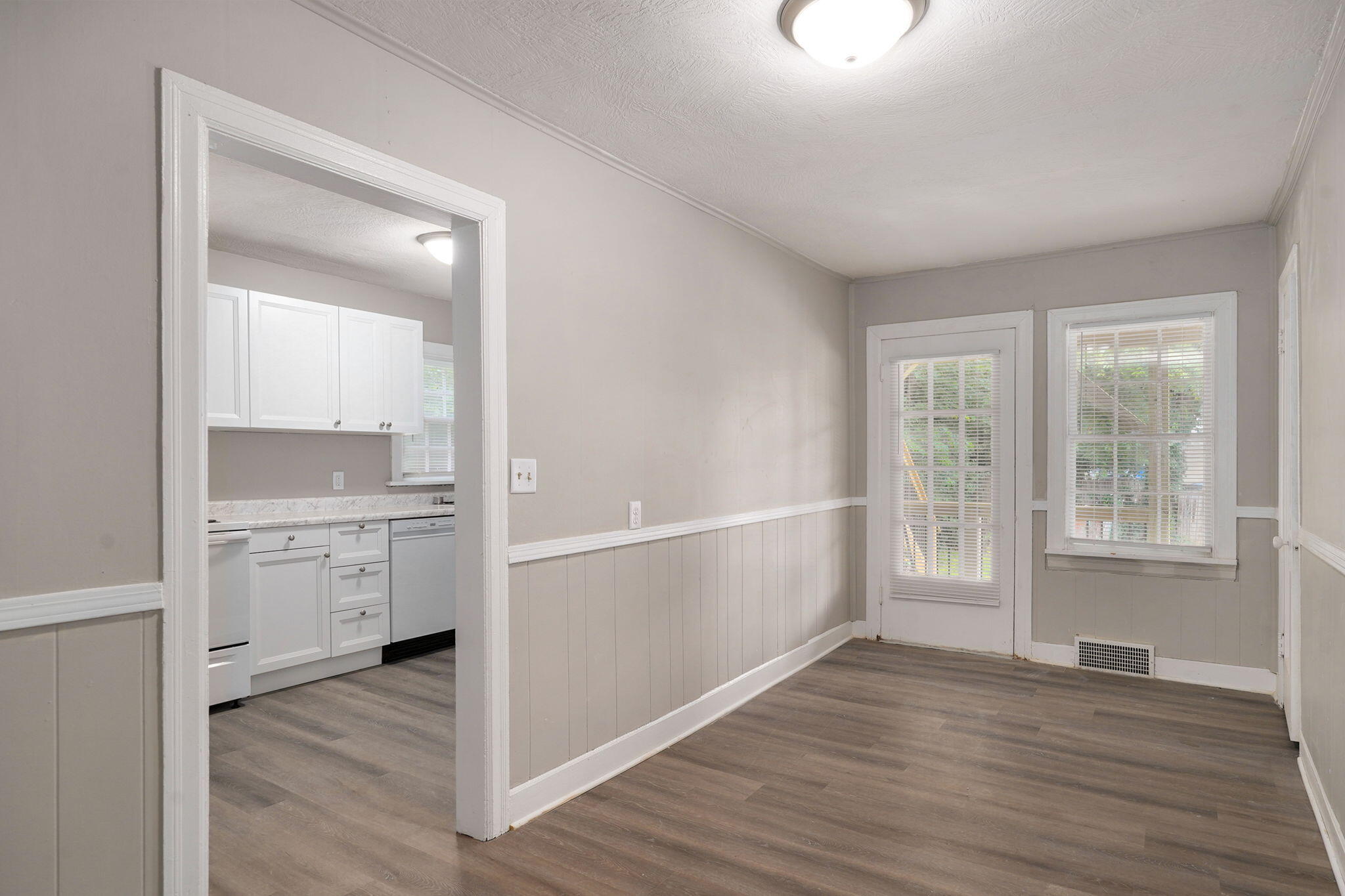 1504 North Summit Avenue Property Photo 7