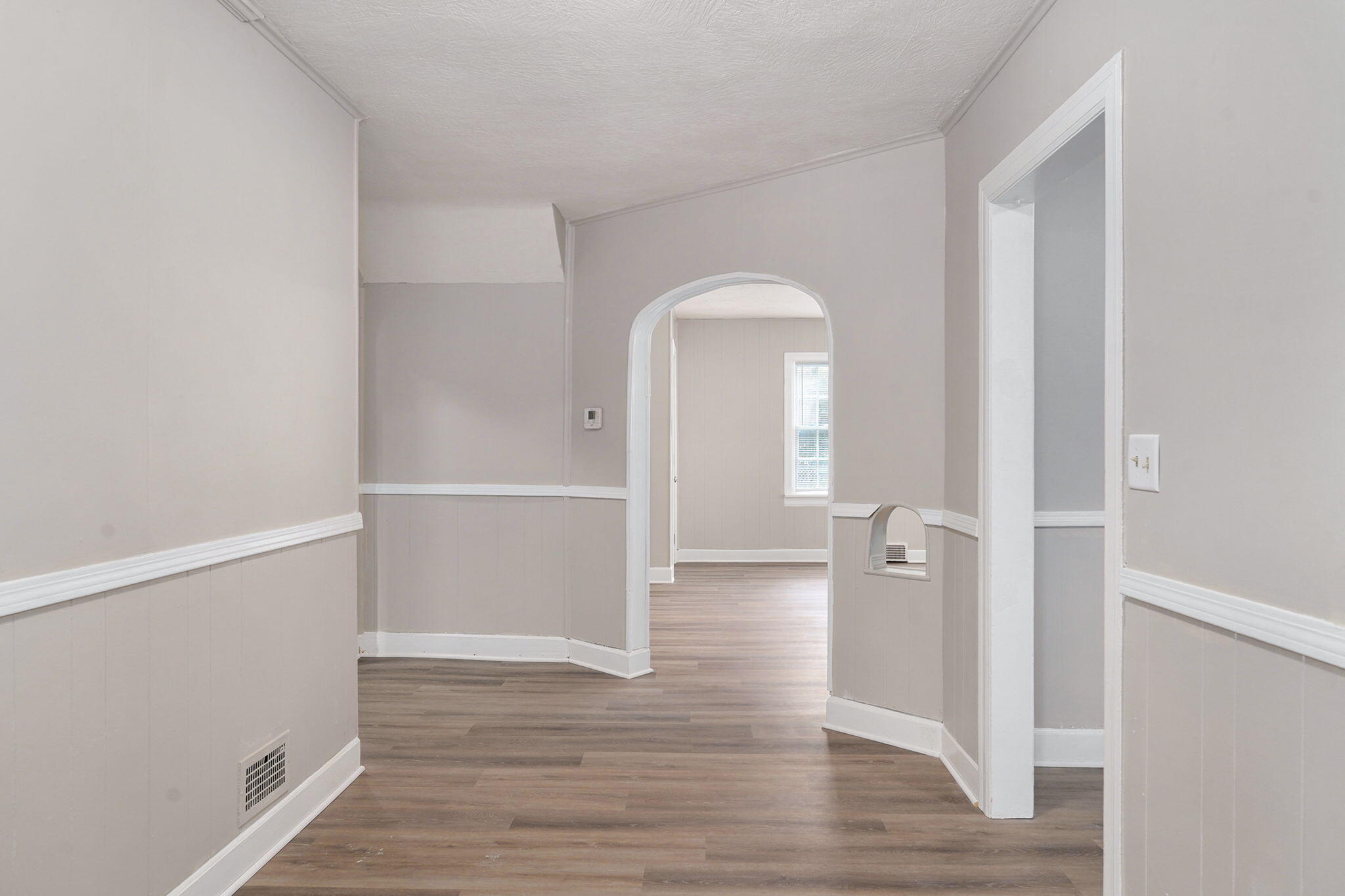 1504 North Summit Avenue Property Photo 8