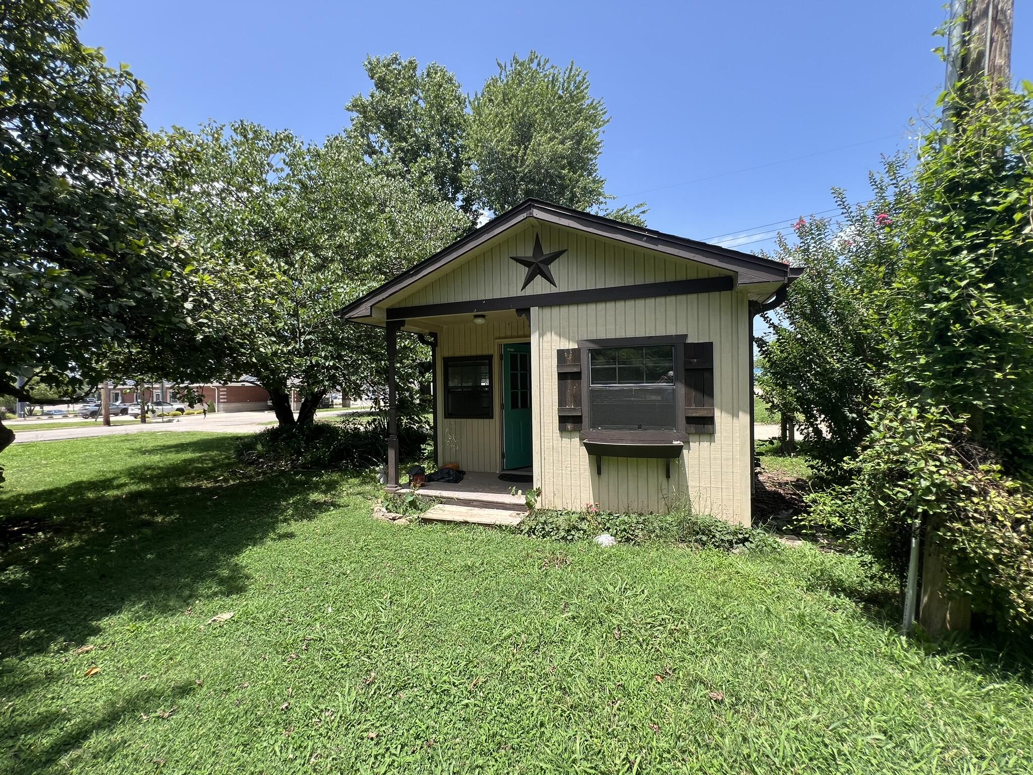 221 Monroe Street Property Photo 53