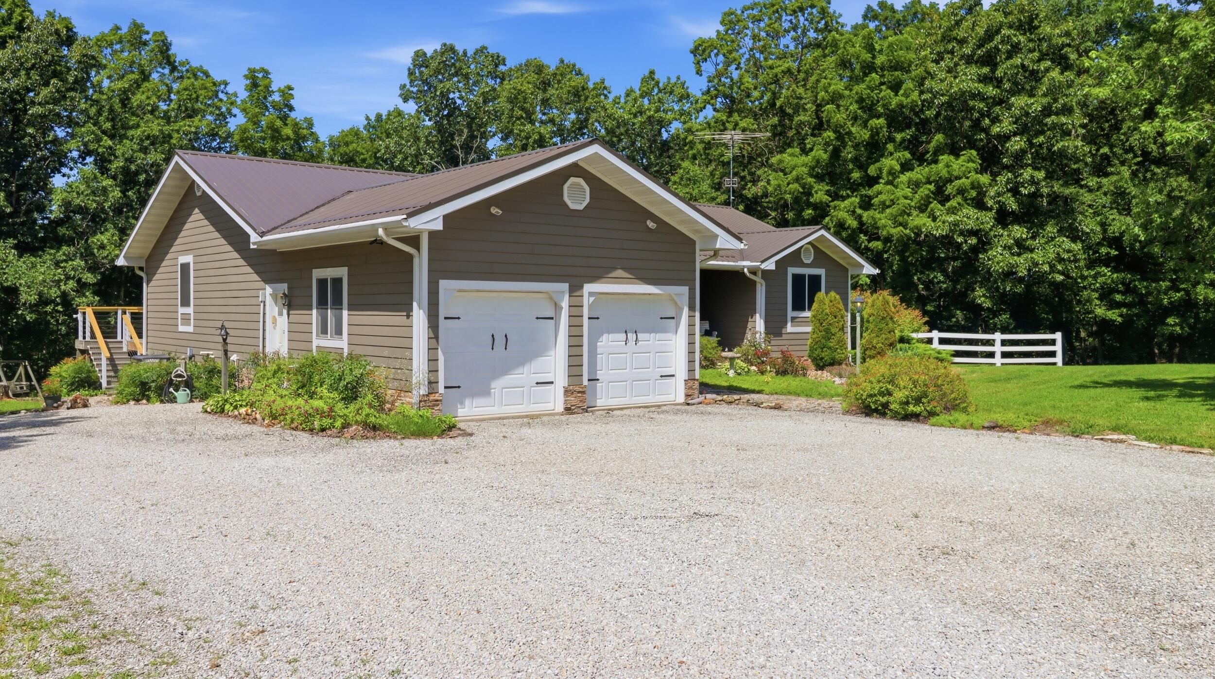 19320 Highway Y Property Photo 4