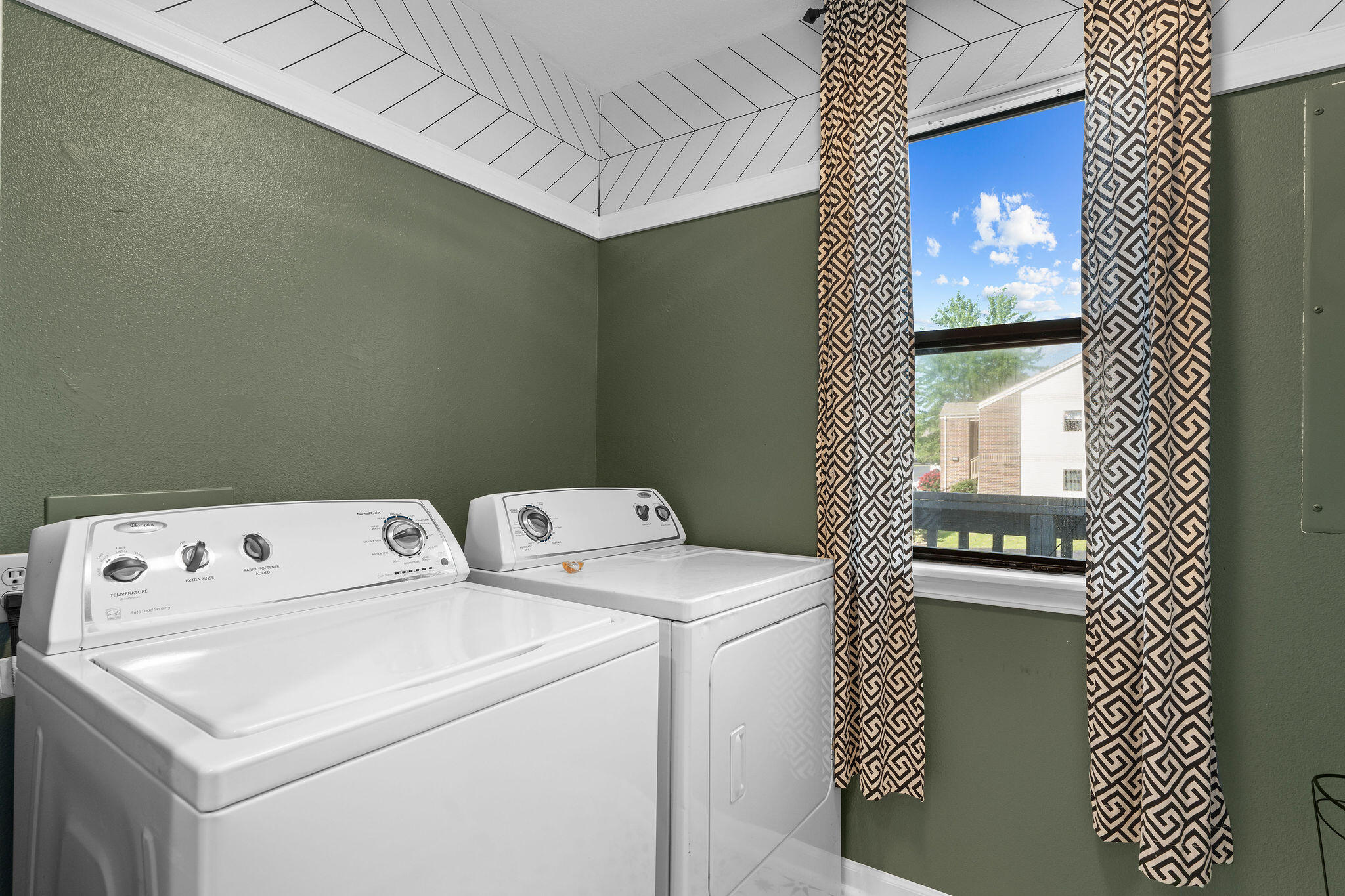 146 Bunker Ridge Drive 10 Property Photo 14