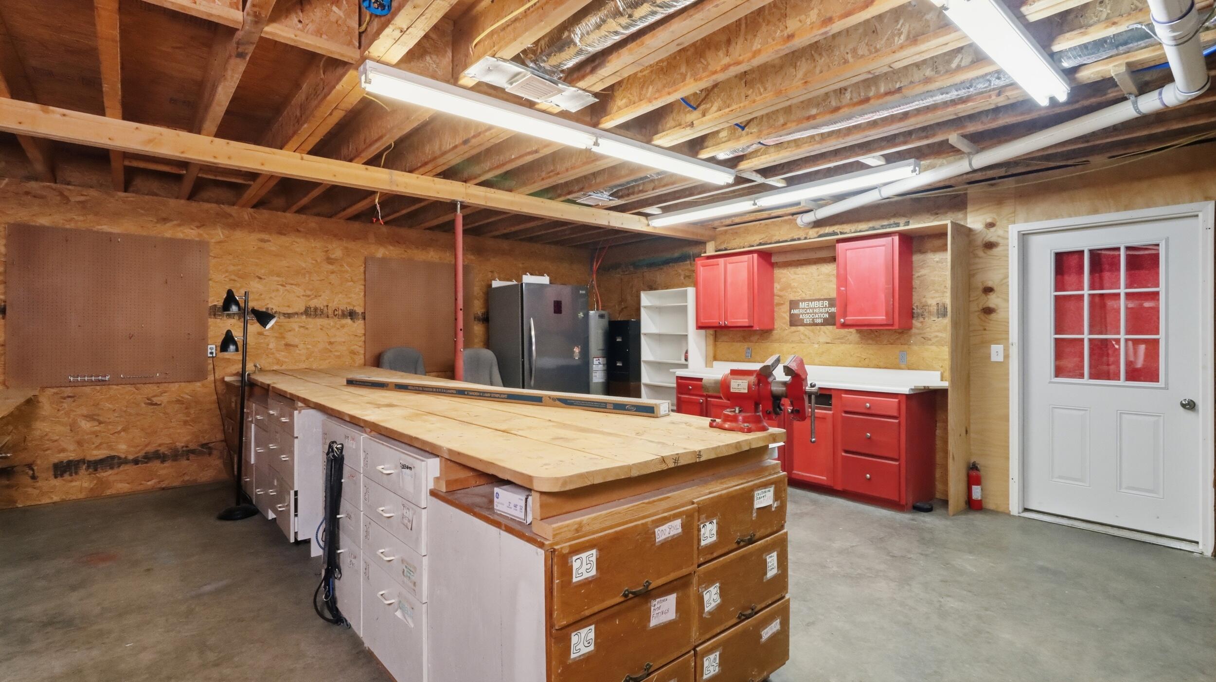 2575 County Road 4990 Property Photo 45