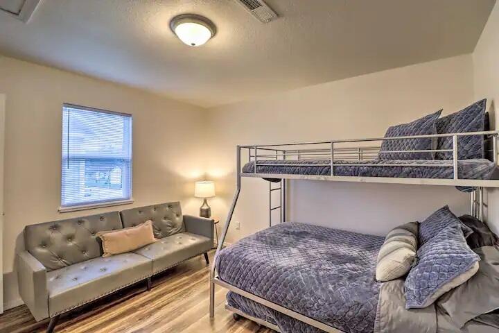 914-924 Renfrow Avenue Property Photo 40