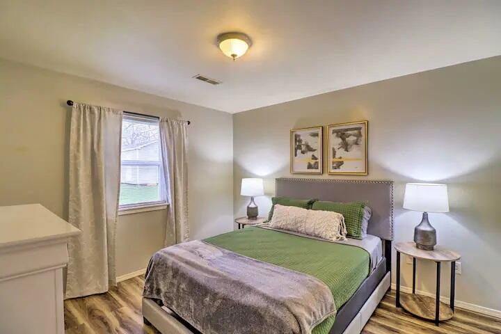 914-924 Renfrow Avenue Property Photo 74