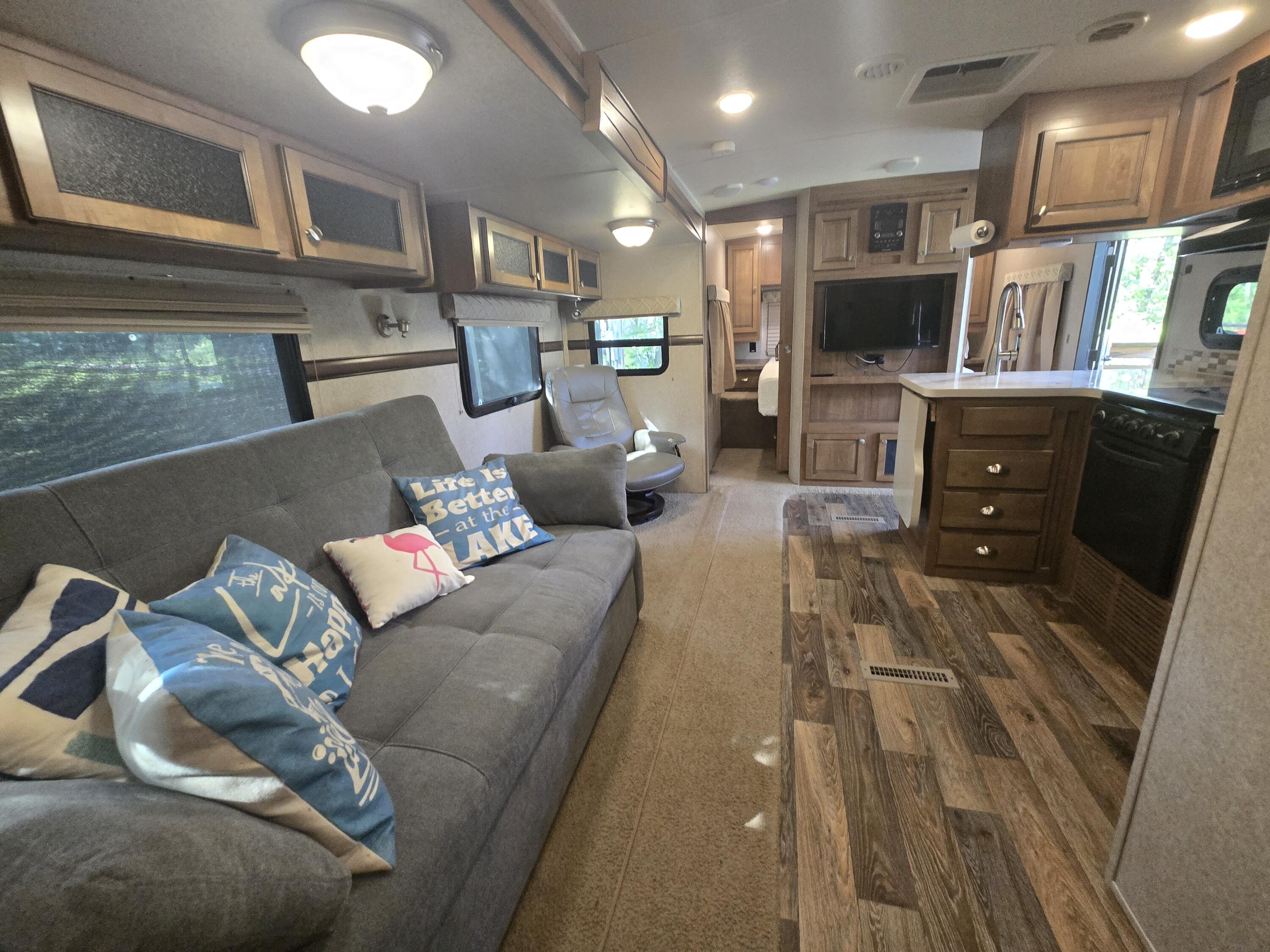 20831 White Lightning Trail Property Photo 17