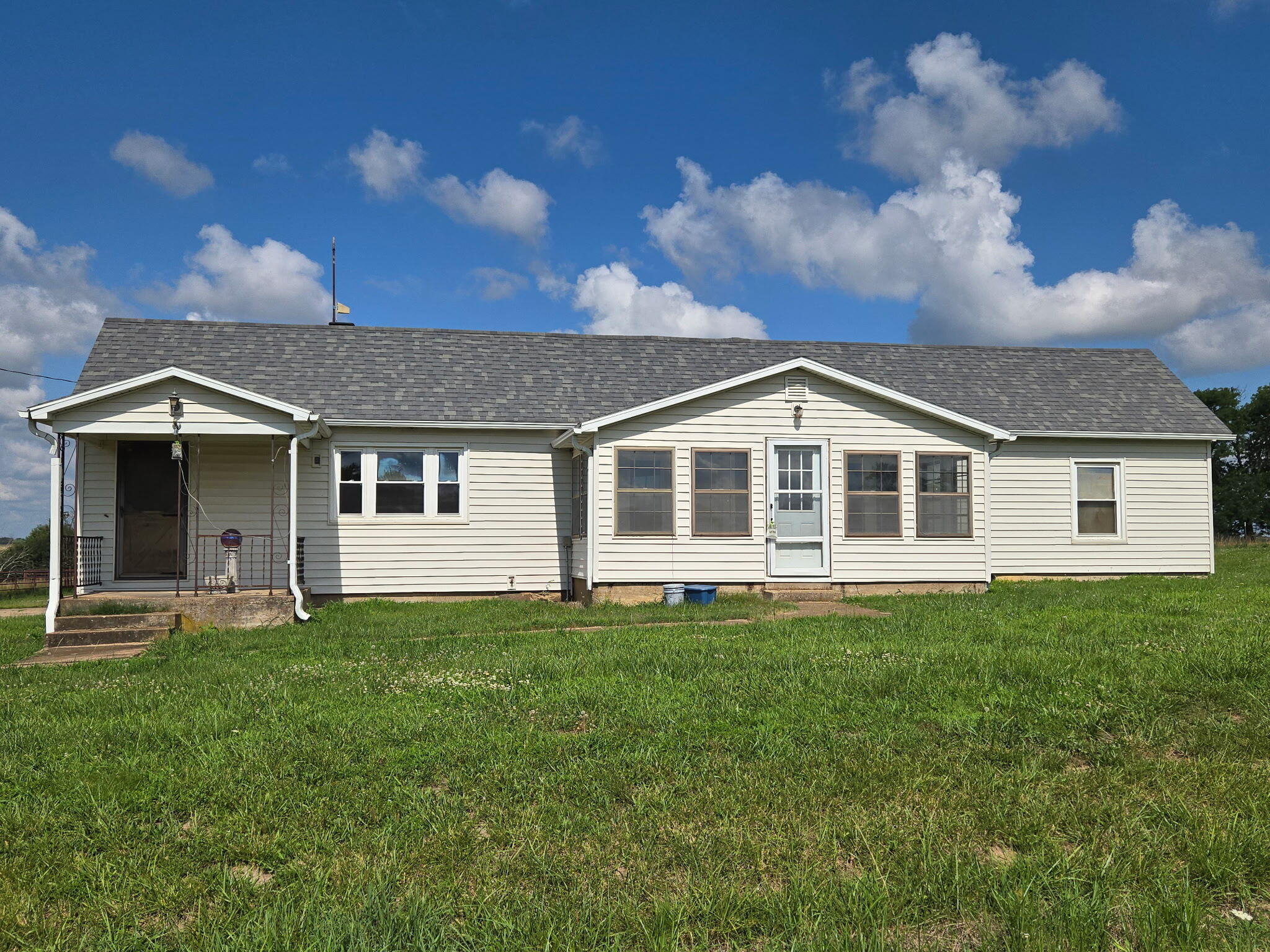17254 County Road 121 Property Photo 1